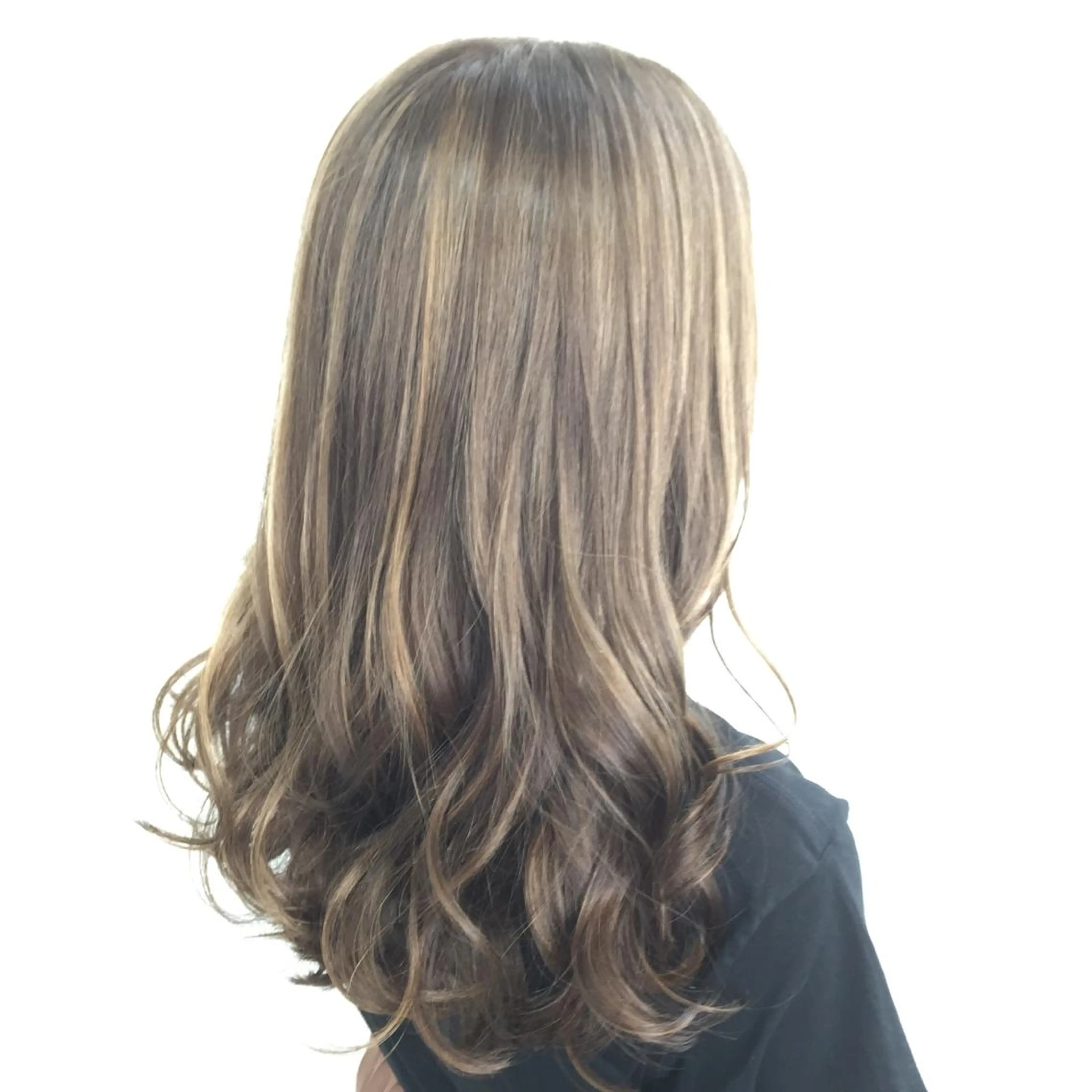 ロング アップシー デイジーのヘアスタイル