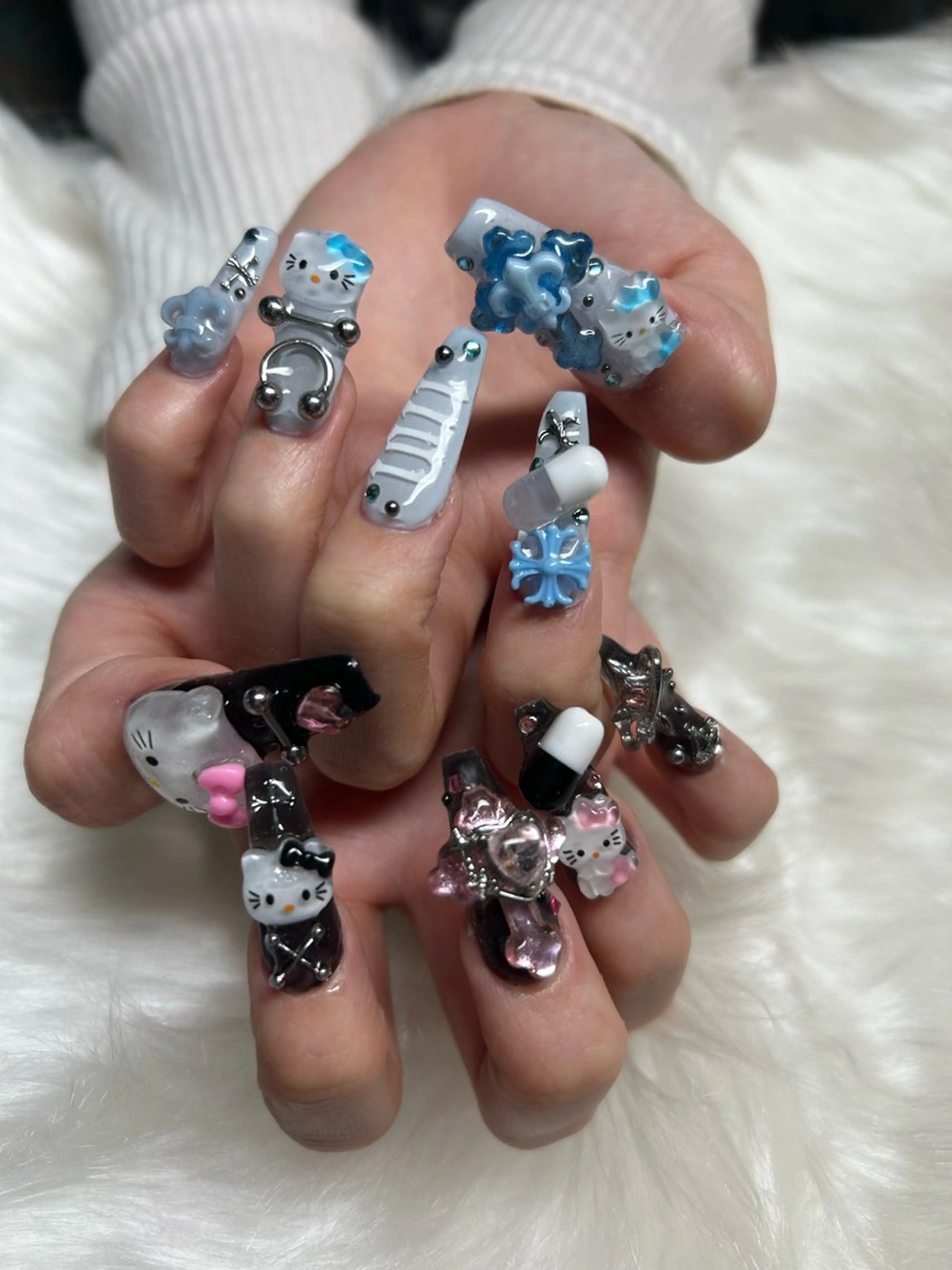 セミロング ハンドネイル ハンドケア Re:lith所属・猫夢 にゃむのネイルデザイン