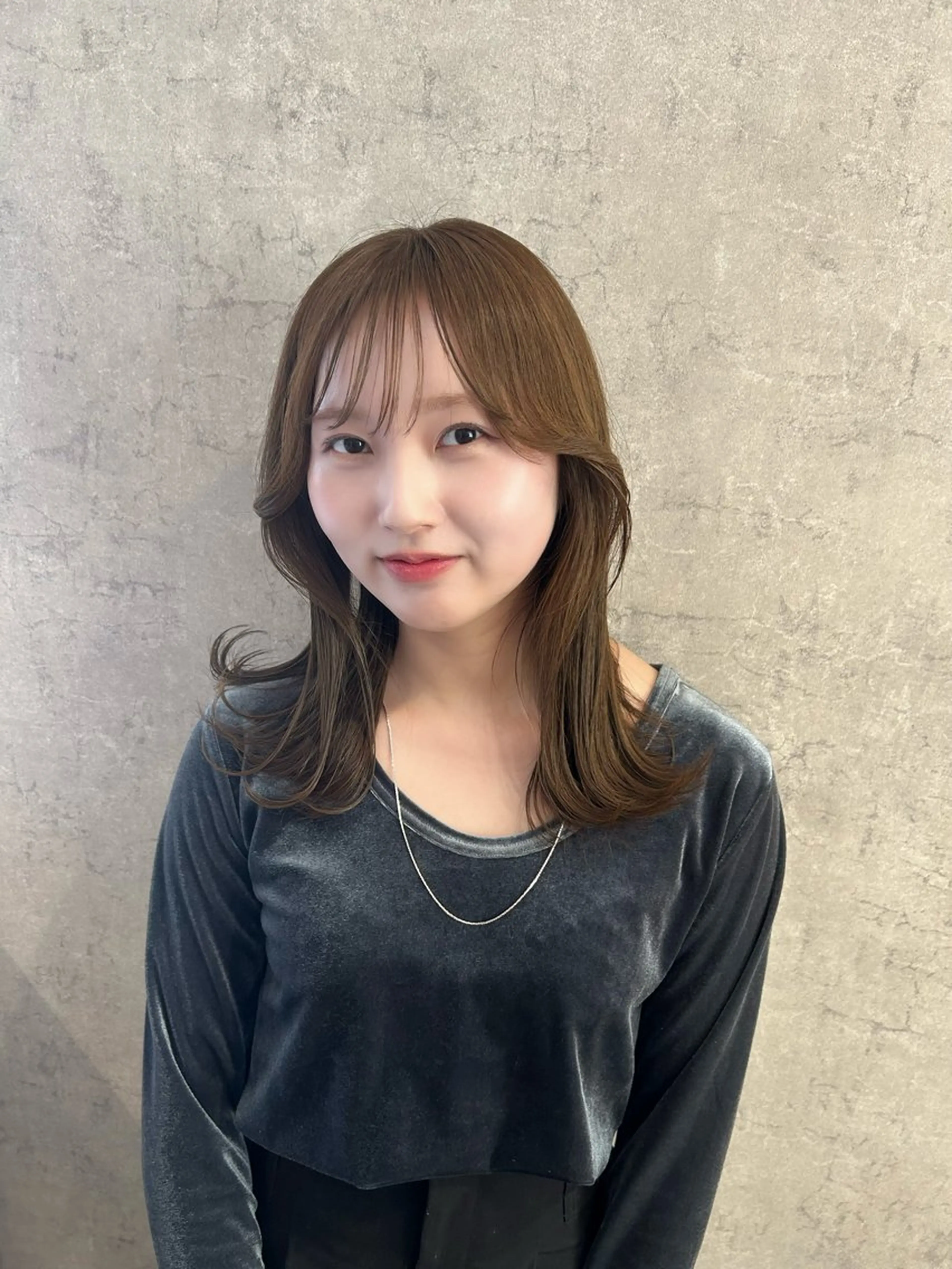 セミロング カラー ブリーチ ブリーチなしカラー suri-ru hair【スリールヘアー】所属・FURUSAWA AOIのヘアスタイル