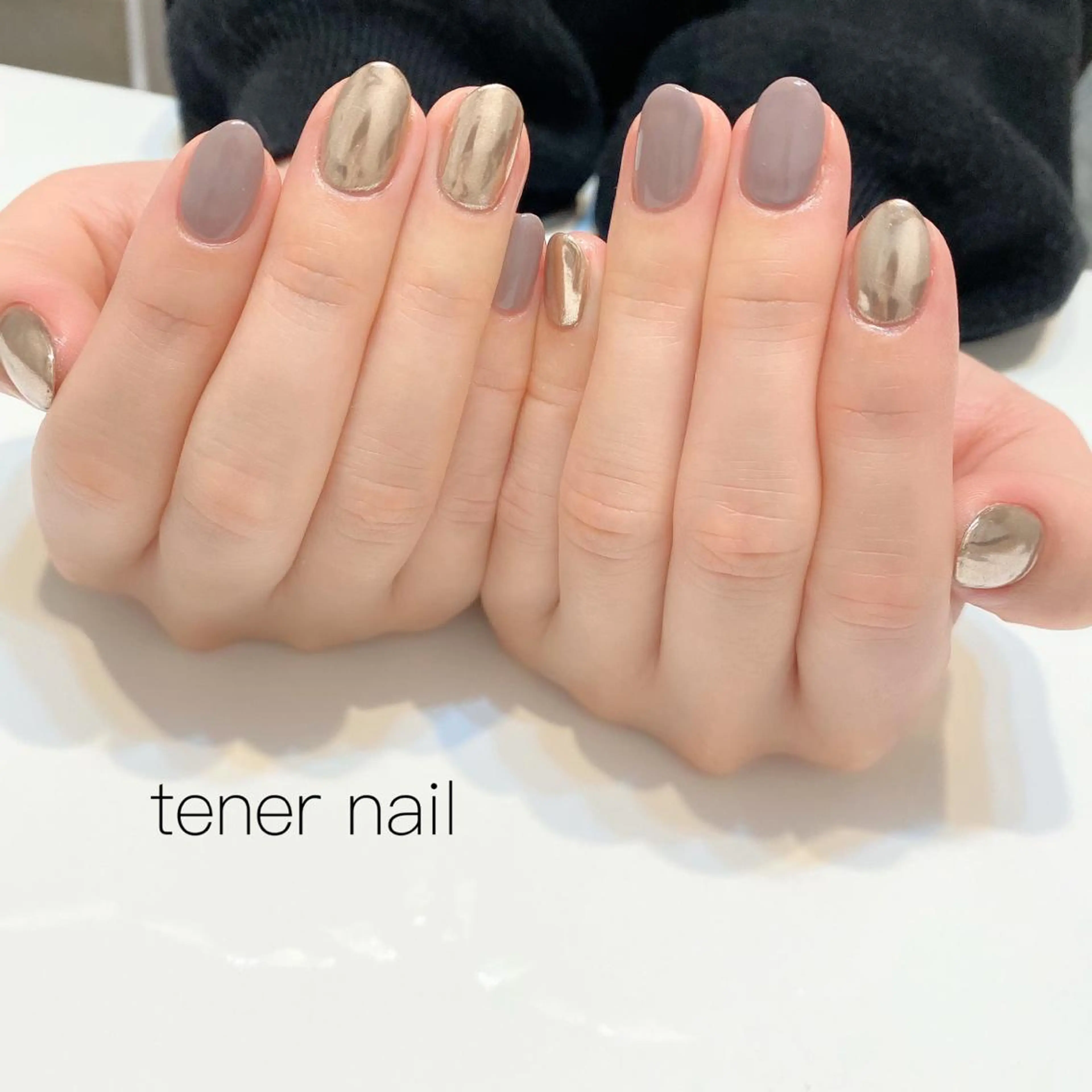 ネイル ミラーネイル シルバー tener  nail  テネルネイル所属・テネルネイル tener nailのネイルデザイン