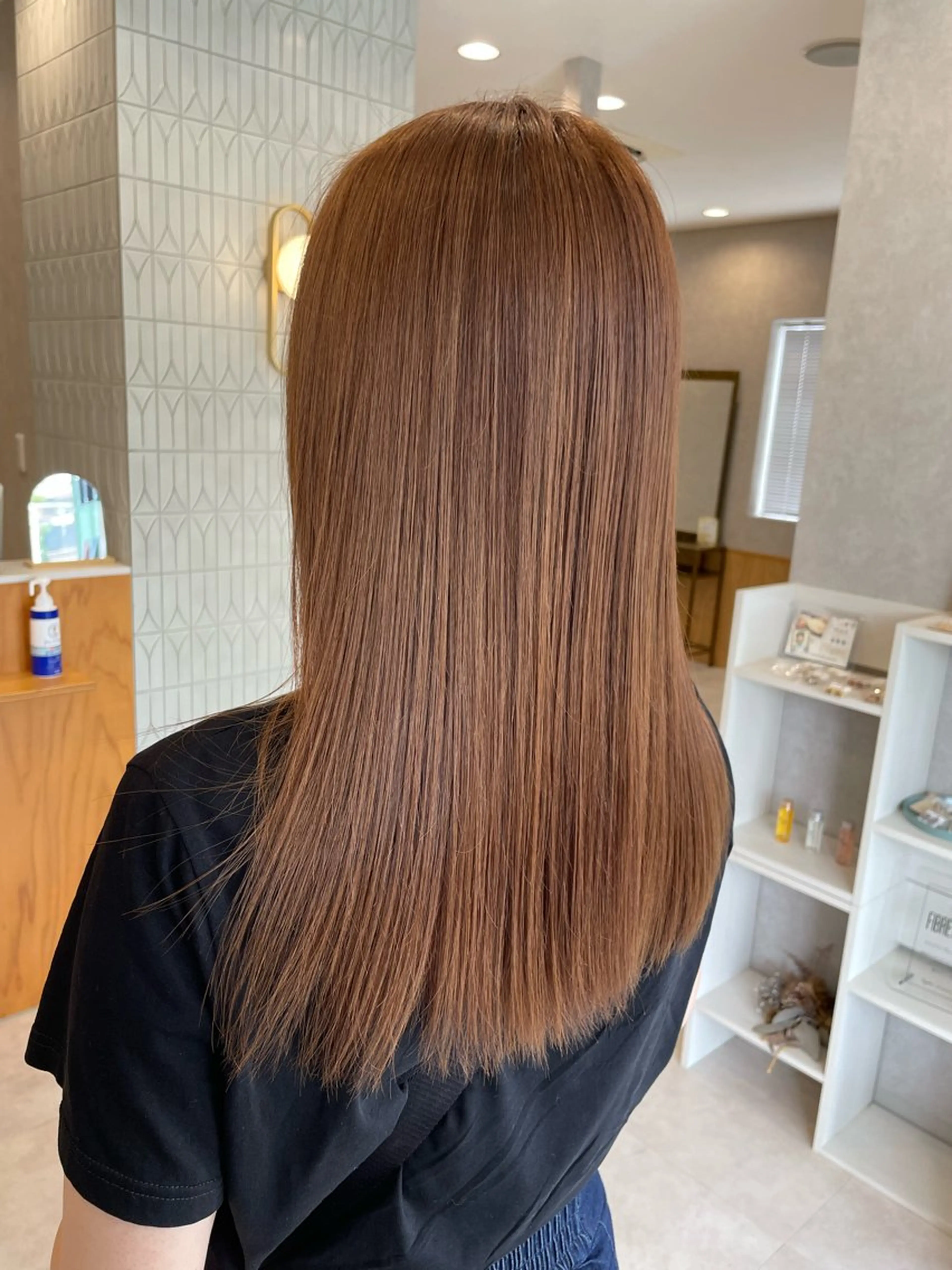 18時​〜​カラー+髪質改善メテオトリートメント（酸熱トリートメント）の写真