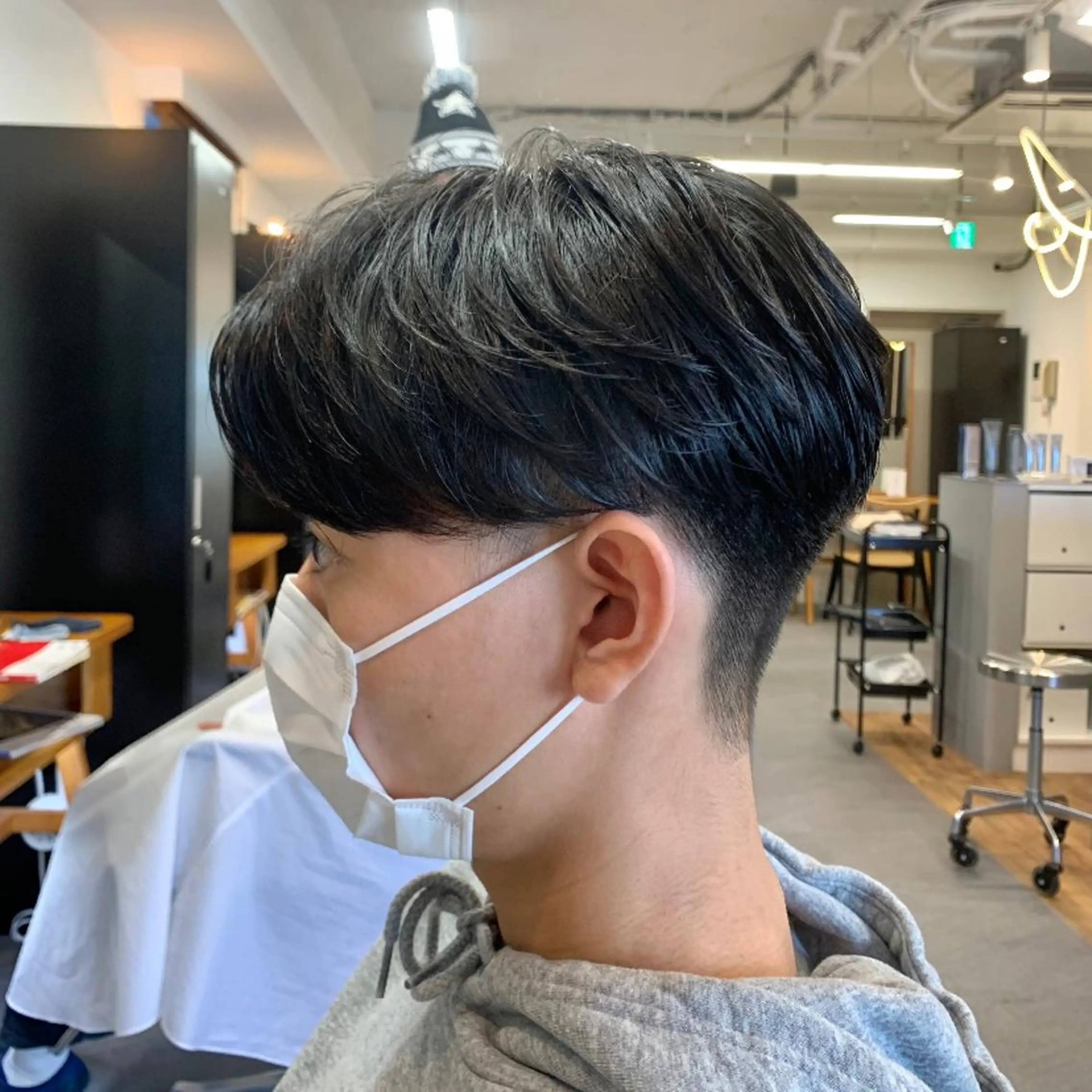 ショート パーマ メンズ センターパート ニュアンスパーマ カット パーマ メンズ特化美容師/ 藤戸 椋のヘアスタイル