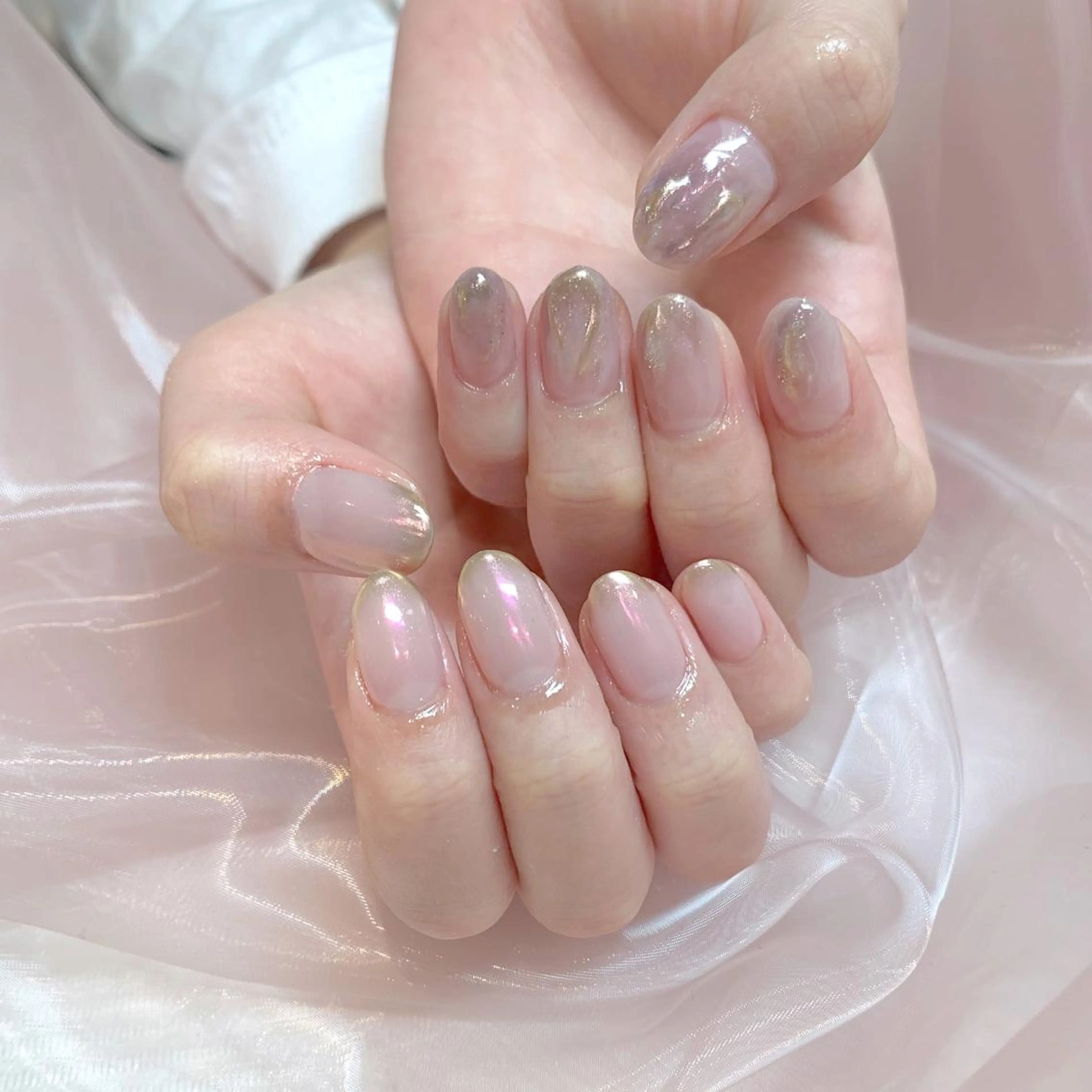 ネイル ゴールド ミラーネイル ピンク Kanon 🤍のネイルデザイン