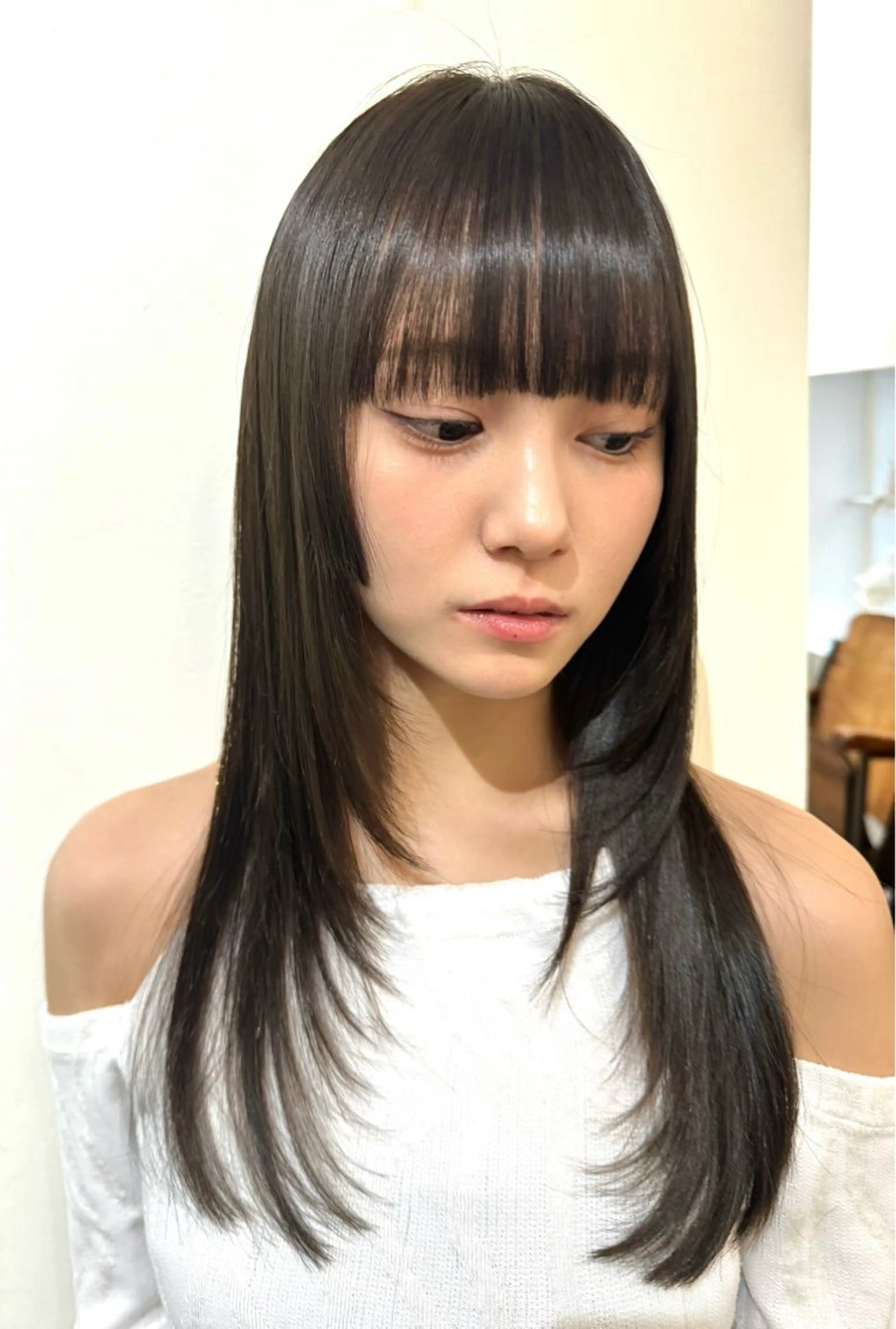 ロング カラー 顔周りカット レイヤーカット トリートメント イゲタ カイトのヘアスタイル