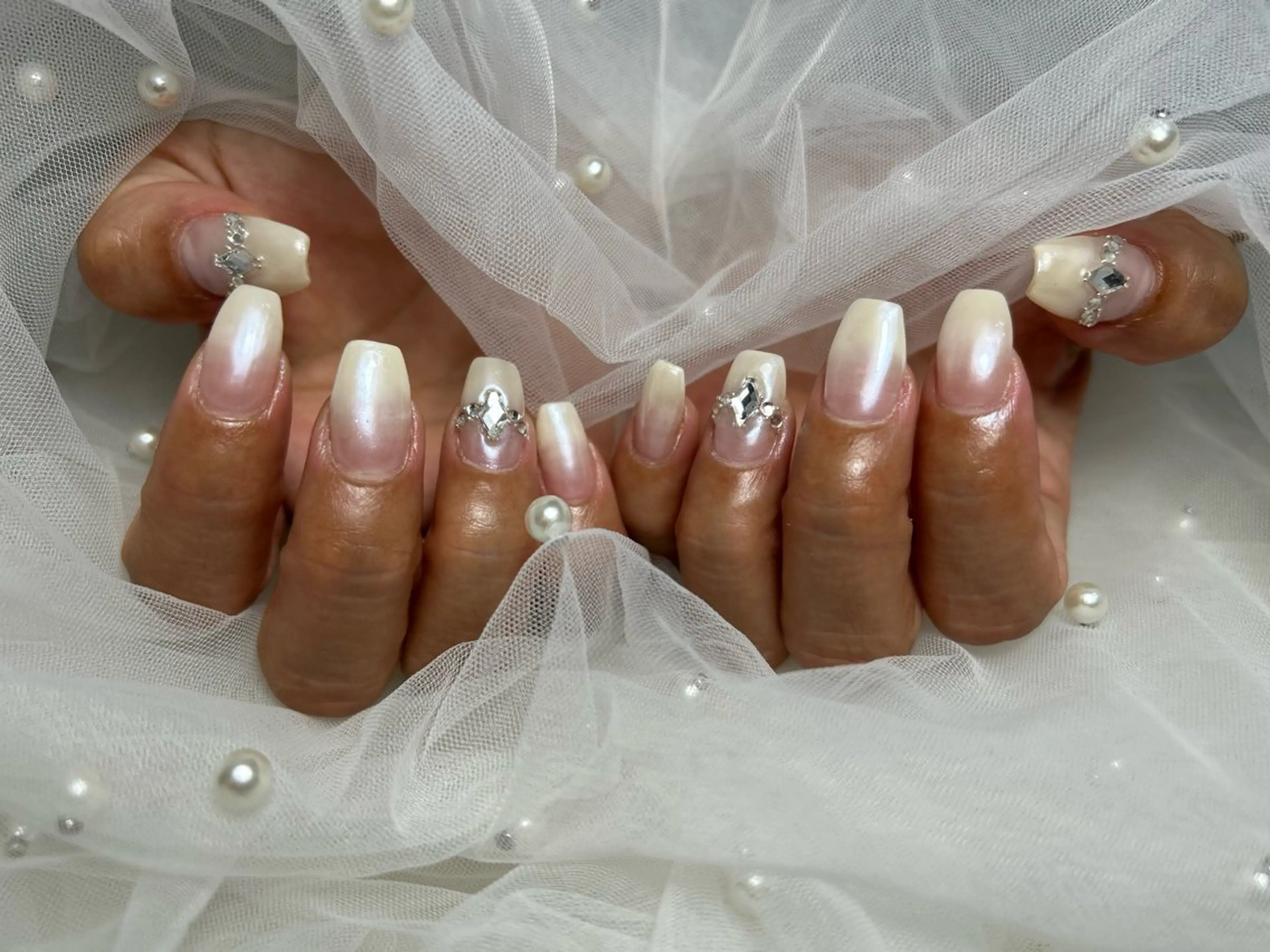 ネイル ハンドネイル フットネイル ✴︎ Delightのネイルデザイン