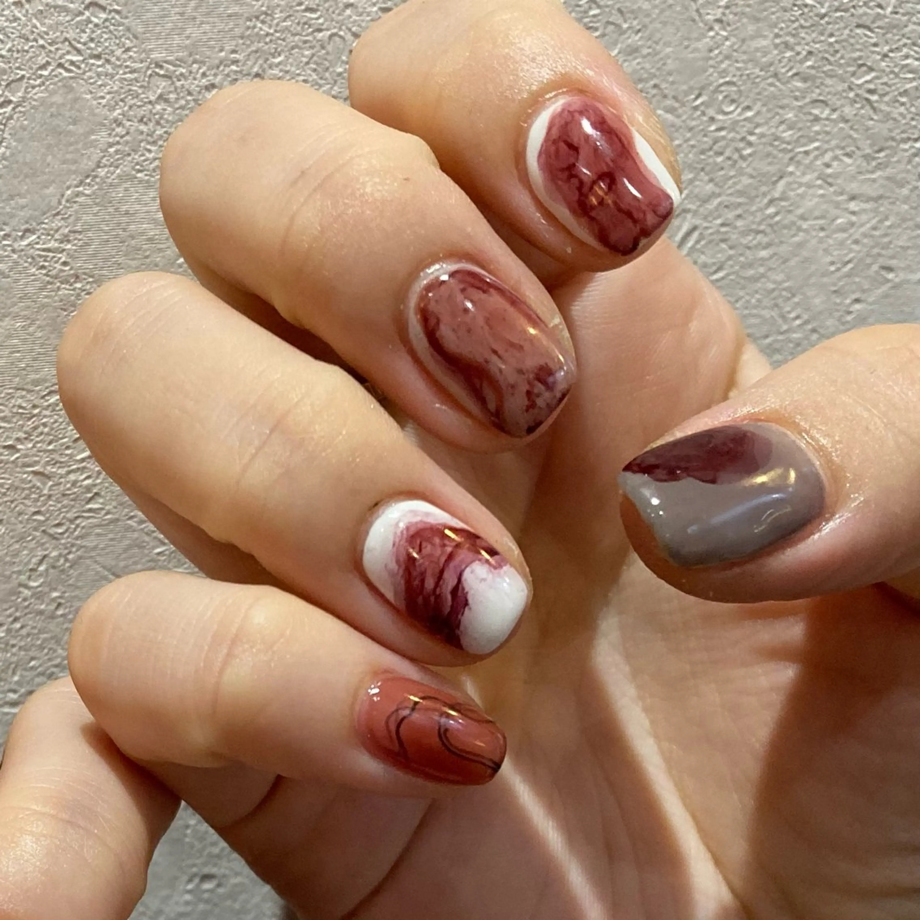 ネイル ハンドネイル shio ♡ 1月予約受付中のネイルデザイン