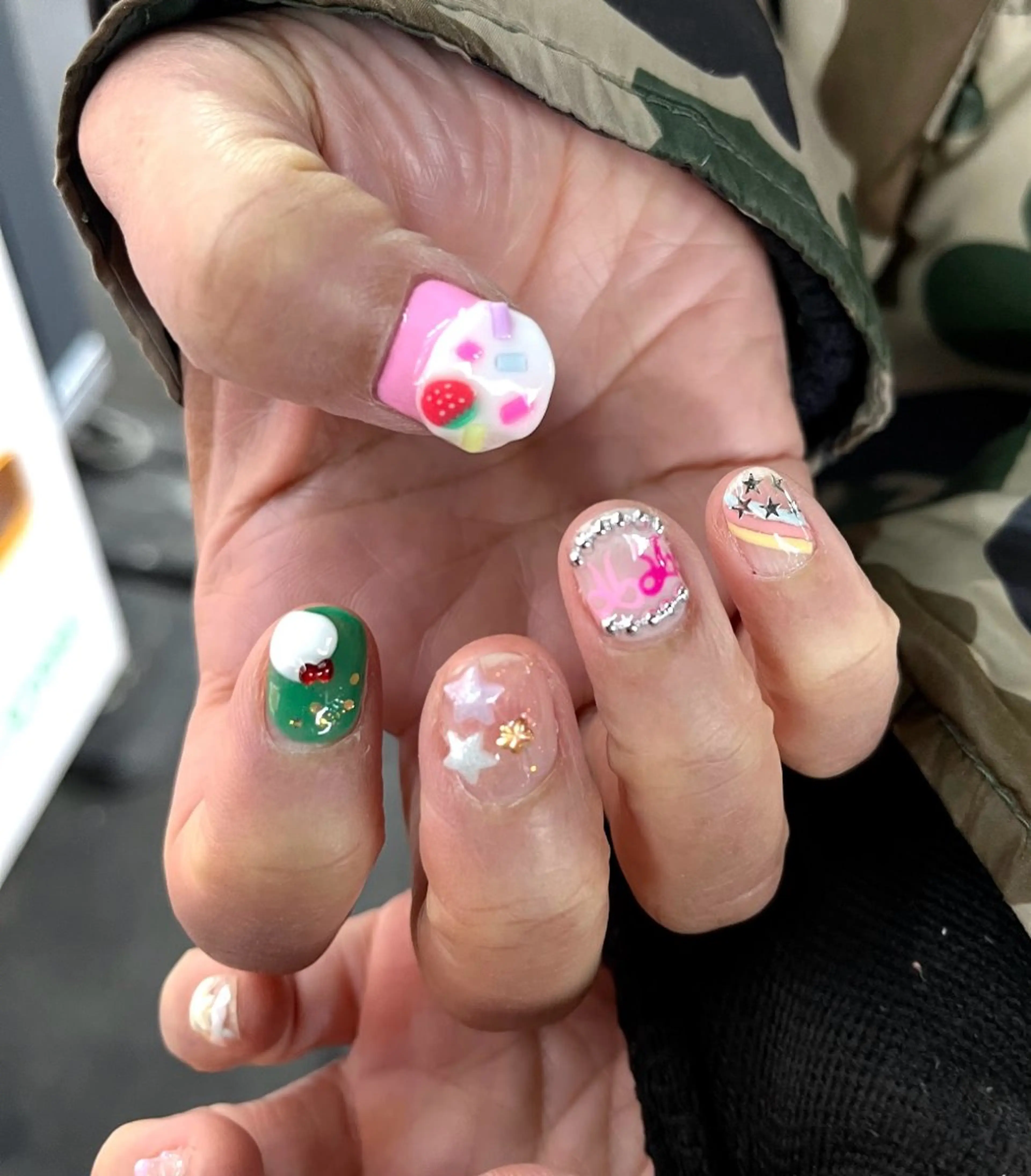 ネイル nishi ✴︎✴︎✴︎のネイルデザイン