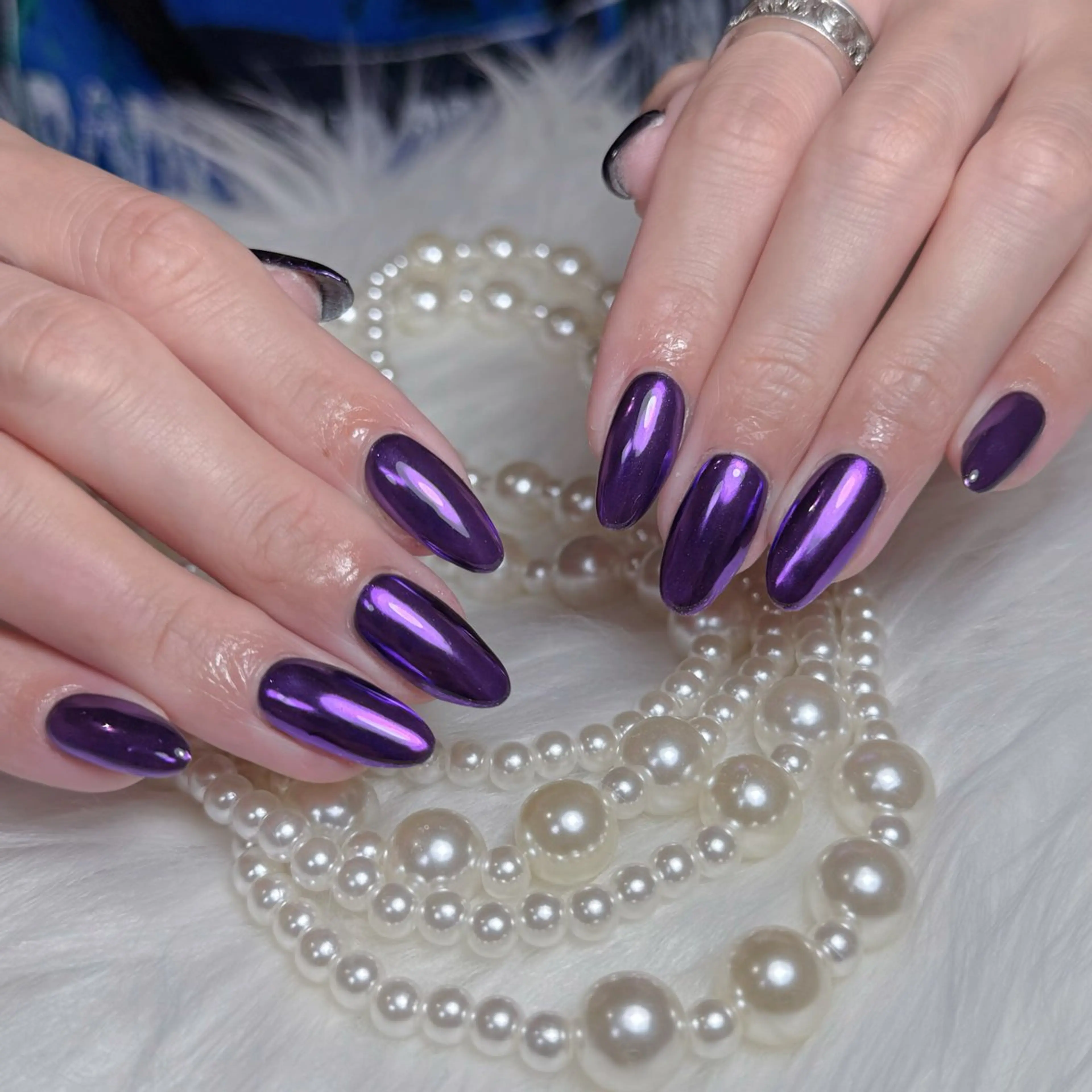 ネイル アートネイル オーロラネイル フラッシュネイル ガーリー キラキラネイル ハンドネイル Una NAILMANAMIのネイルデザイン