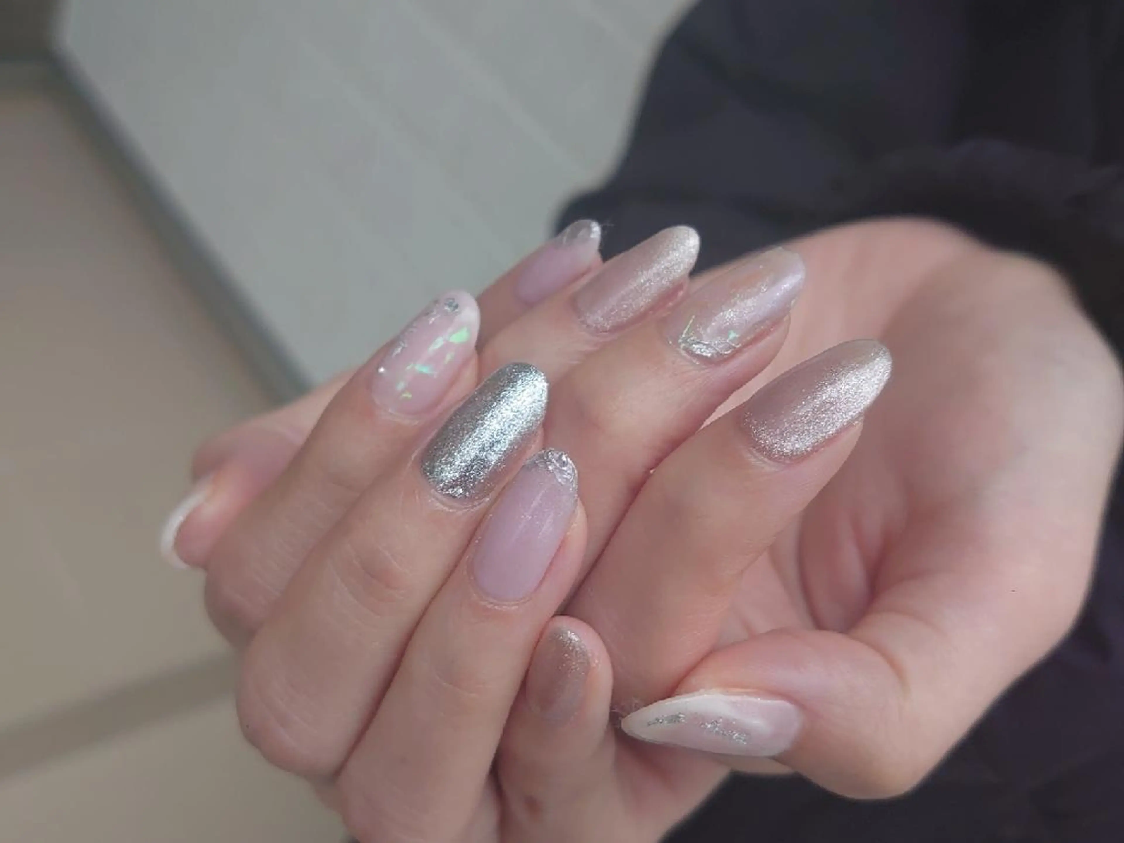 ネイル オーロラネイル 韓国ネイル マグネットネイル ミラーネイル ニュアンスネイル ハンドネイル MANA MANAのネイルデザイン