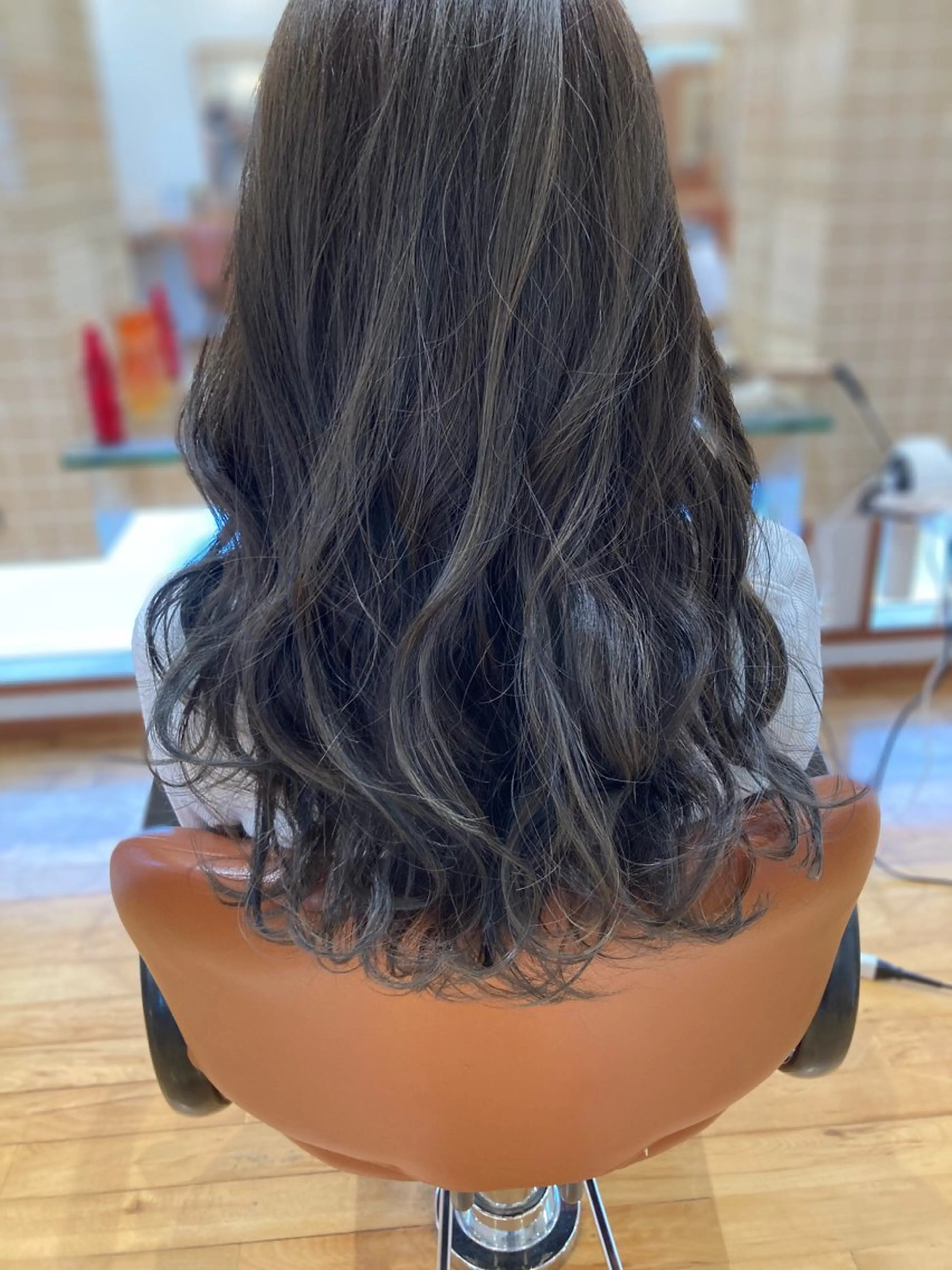 ロング カラー PIERO eMe所属・ピエロエメ 咲のヘアスタイル