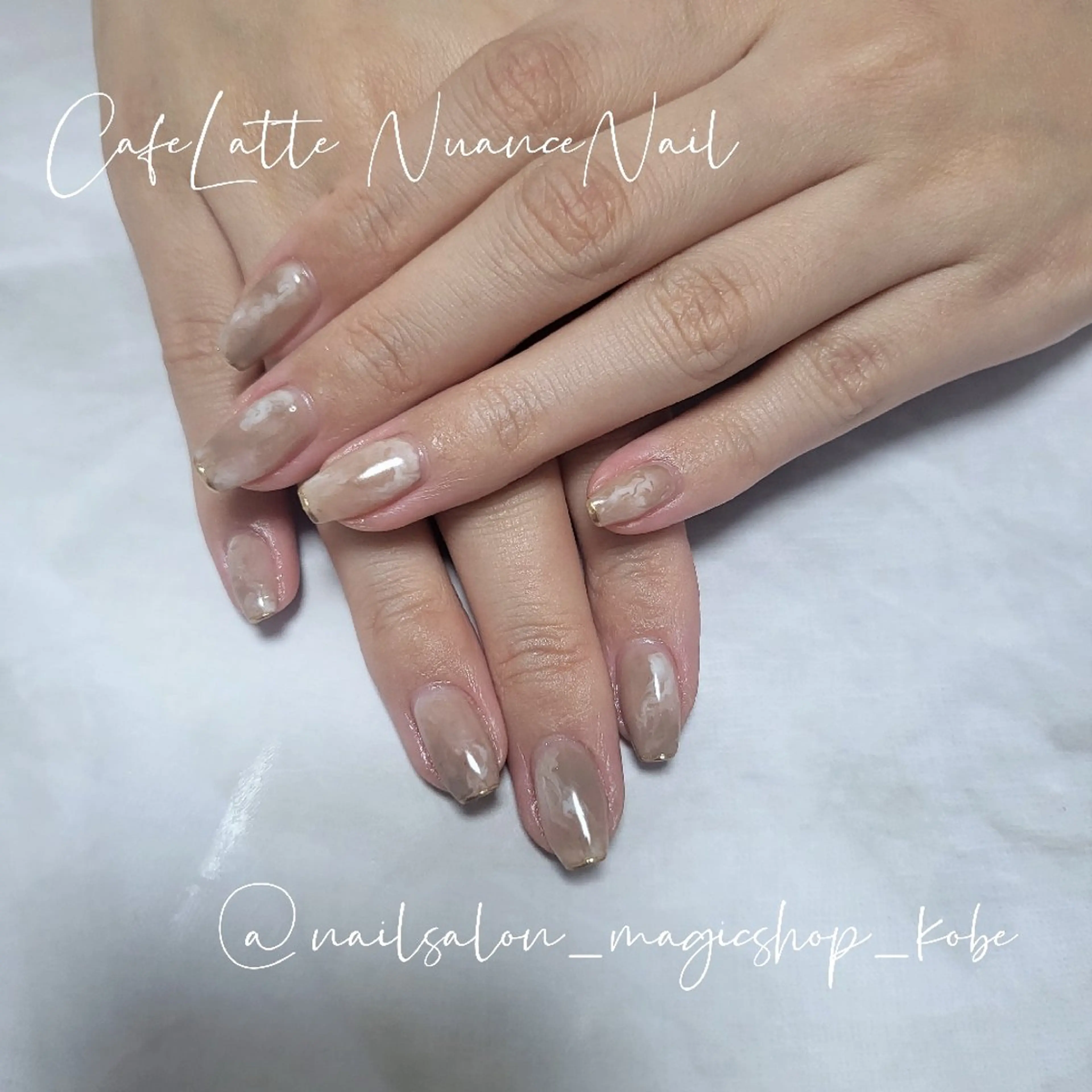 ネイル ジェルネイル ゴールド ミラーネイル ニュアンスネイル ソフトジェル ハンドネイル Nailsalon MagicShopのネイルデザイン