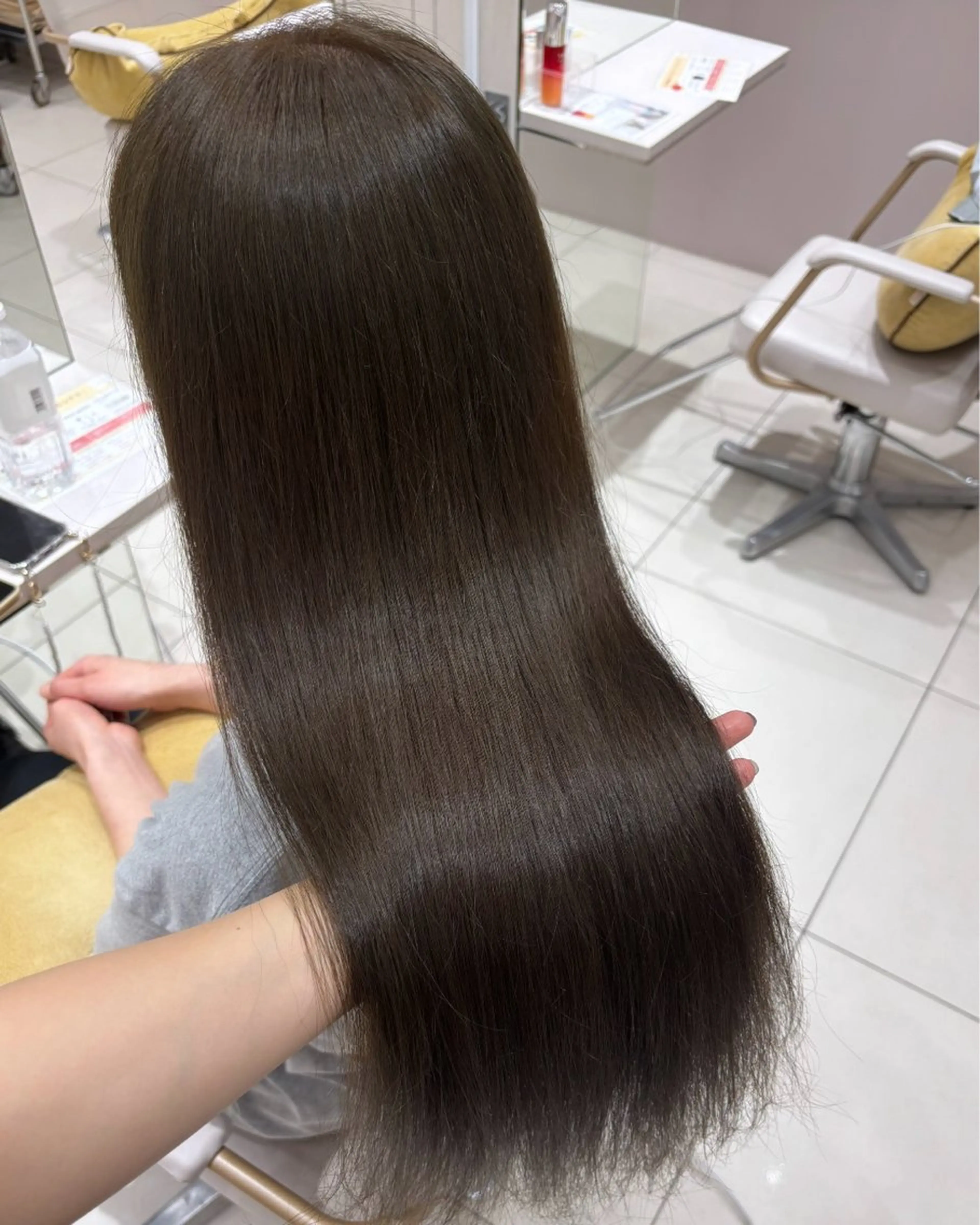 セミロング カラー 透明感カラー / レイヤー/ mamiのヘアスタイル