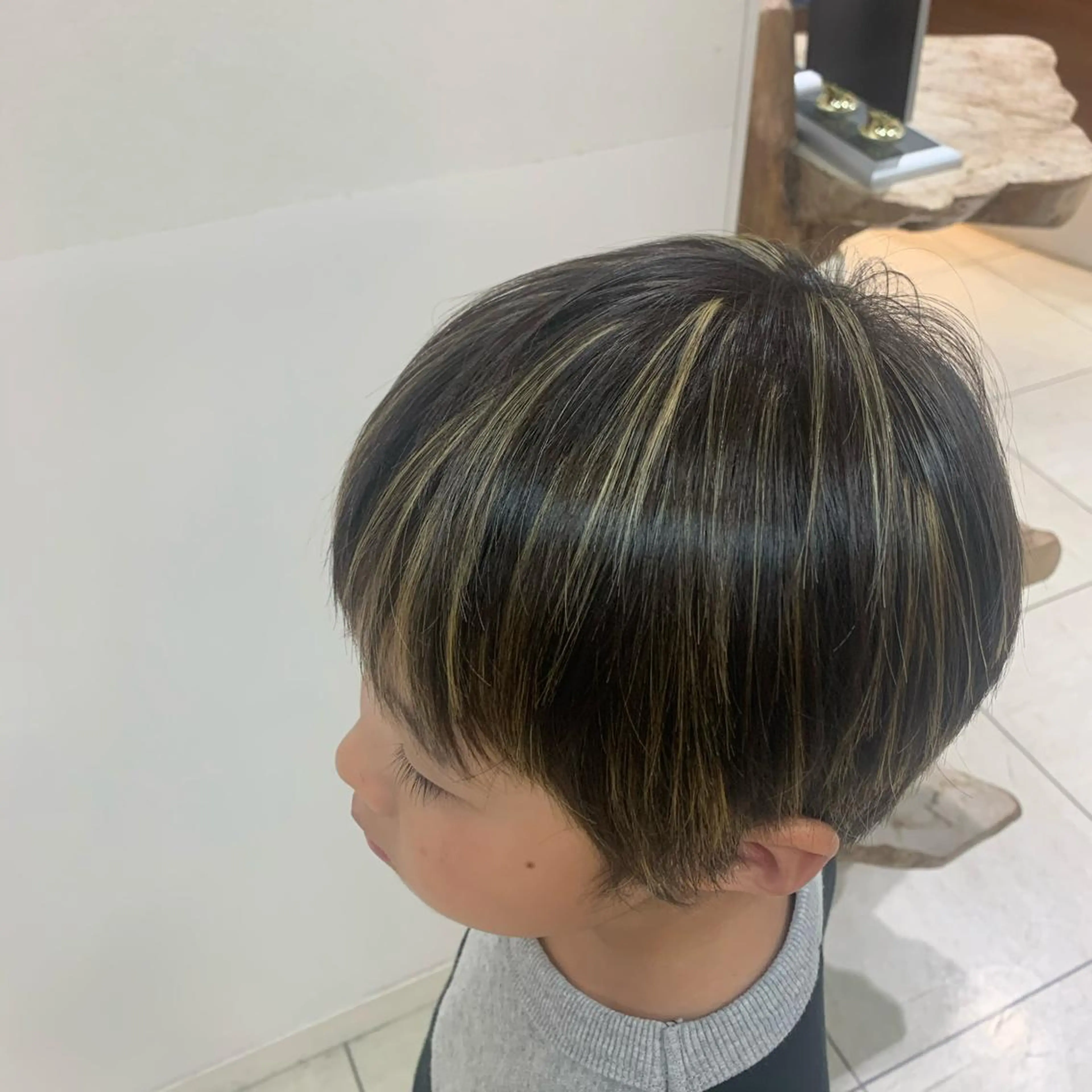 ショート カラー メンズ キッズ ヘアカラー トリートメント 【Sweep】おじま のぞみのヘアスタイル