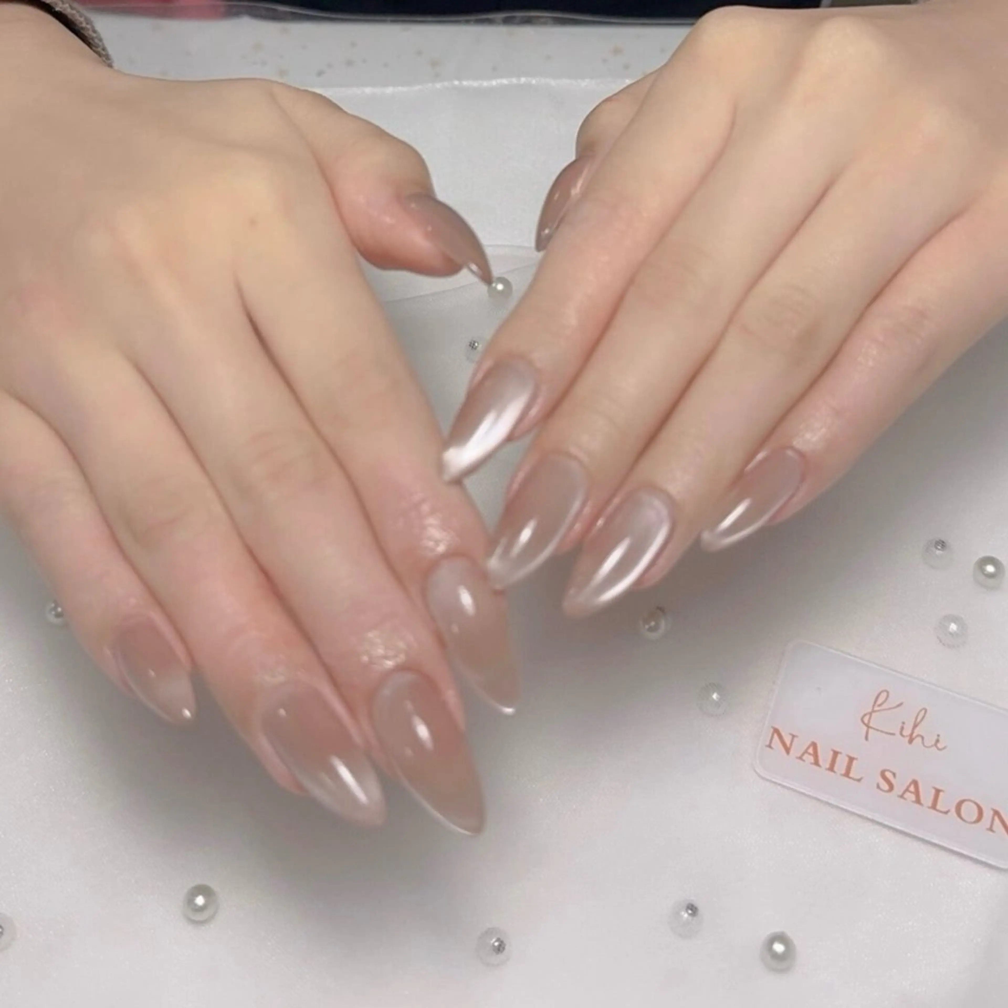 ネイル アートネイル フレンチネイル ジェルネイル グラデーション 韓国ネイル ハンドネイル 💕鈴木ユリ パラジェル/オフ無料のネイルデザイン