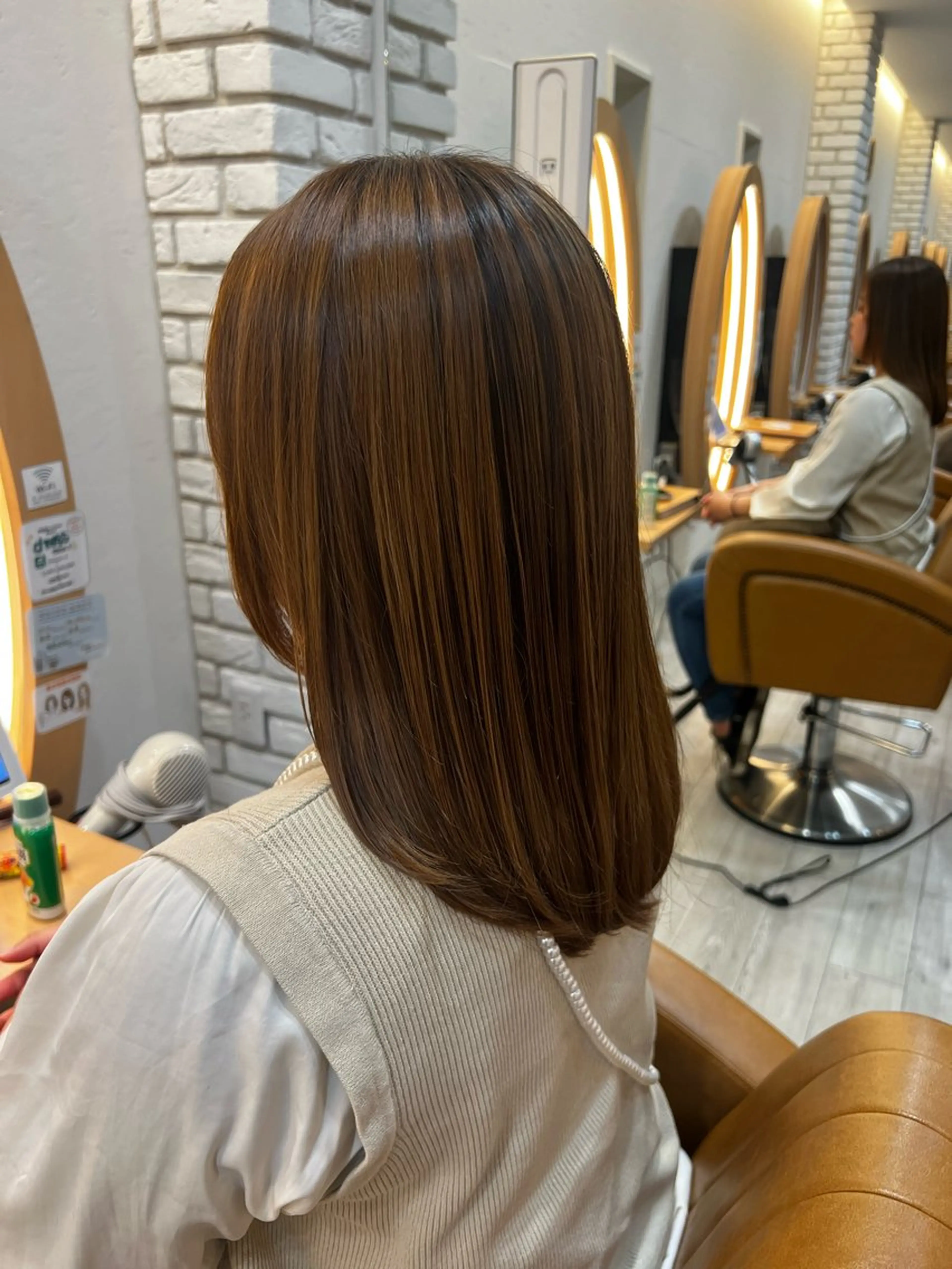 セミロング adorableけやき通り店所属・adorable 小西彩里のヘアスタイル