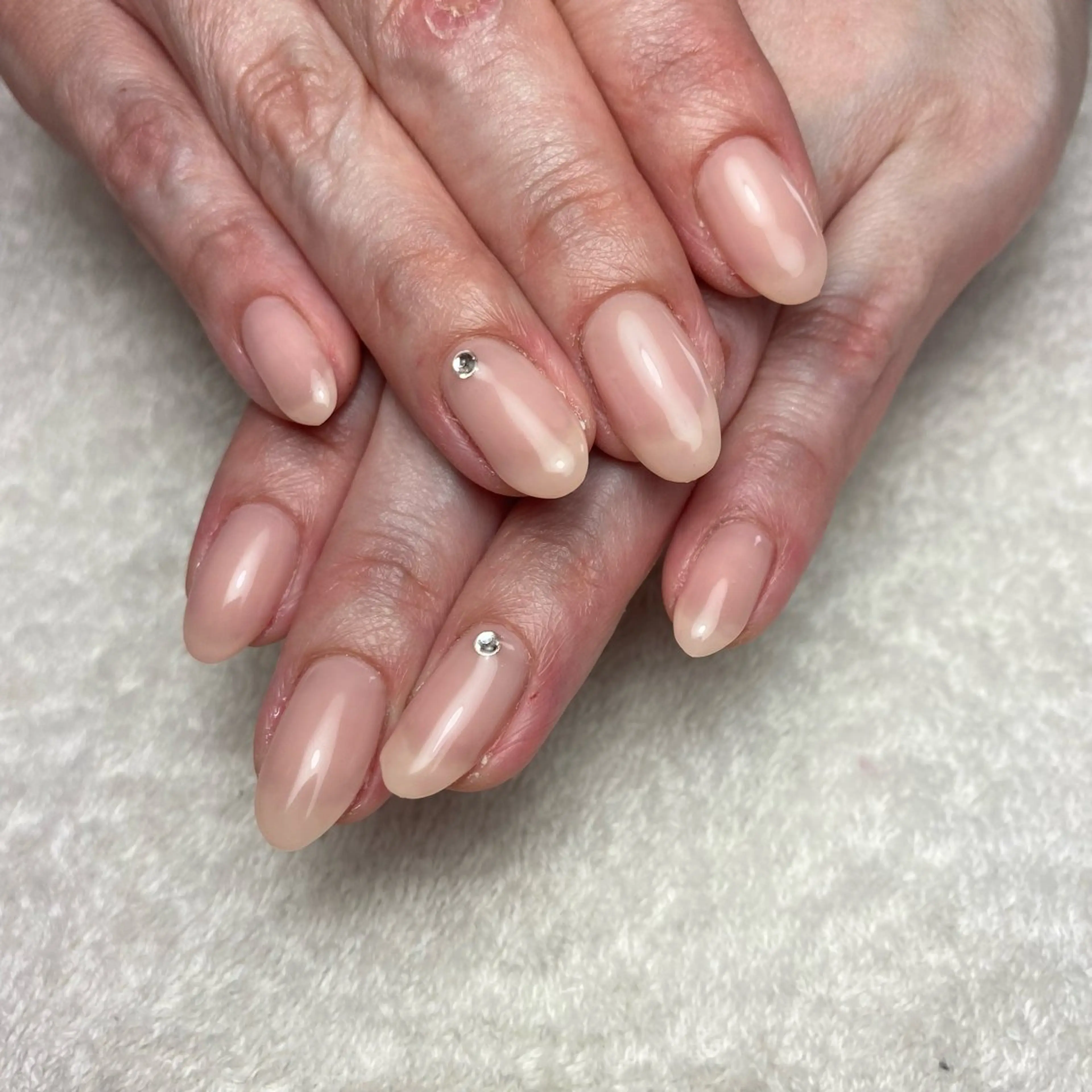 ネイル ワンカラーネイル シンプルネイル ハンドネイル COCO+所属・COCO +のエステ・リラクイメージ