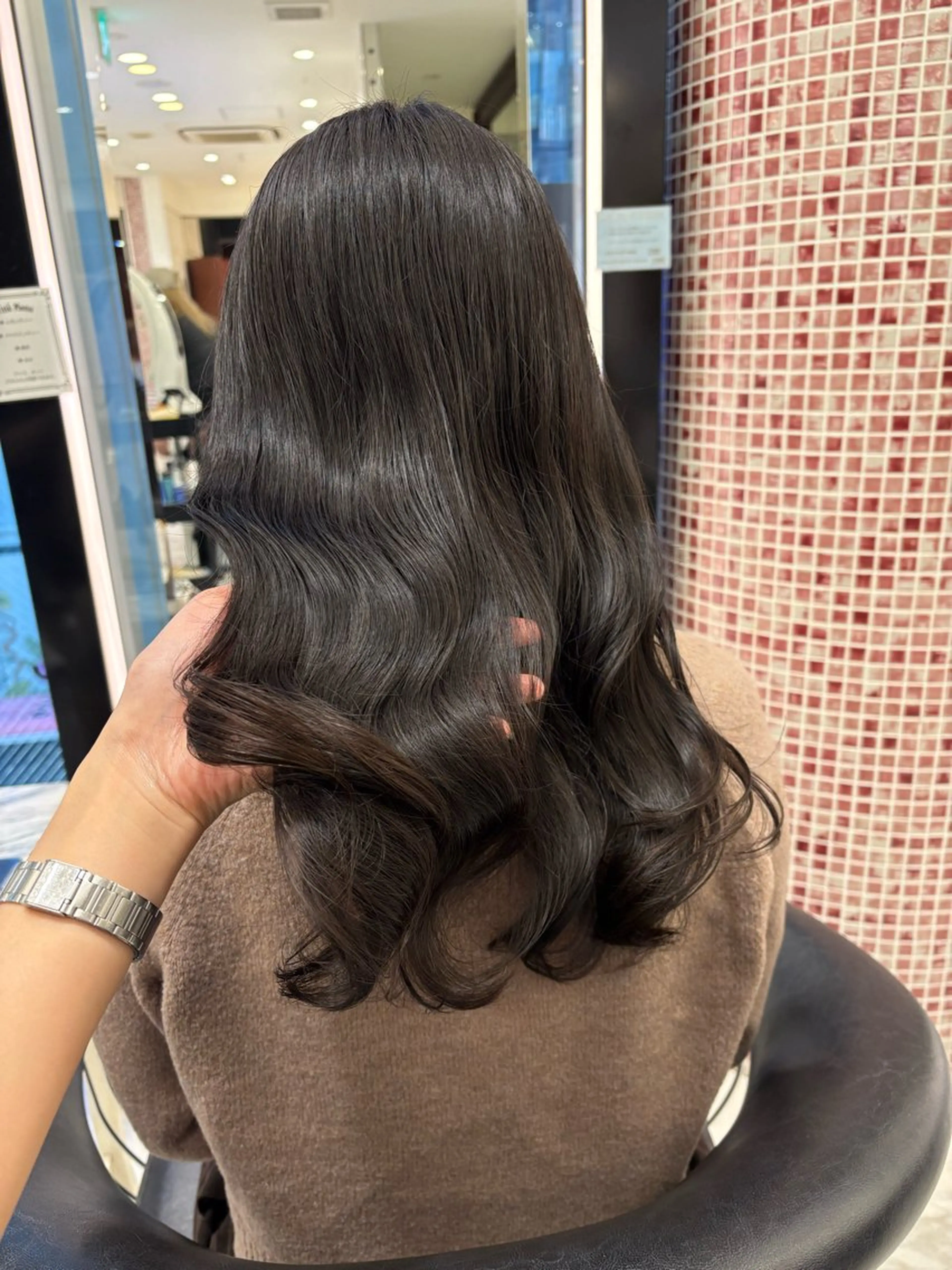 セミロング パーマ カット パーマ 垢抜けヘア 韓国ヘア銀座近下菜央のヘアスタイル