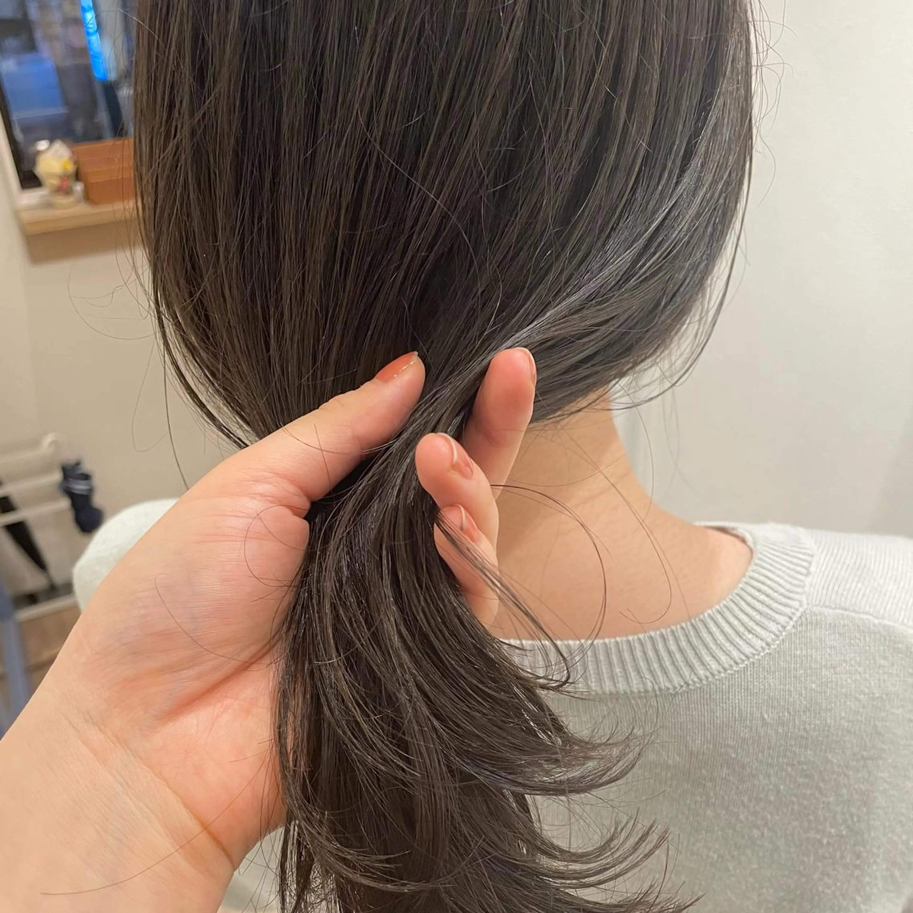 セミロング カラー 切りっぱなしボブ セミロングパーマ ベージュカラー ブリーチ ブラウンカラー 🩰オリーブ/ ベージュ松本咲花🩰のヘアスタイル