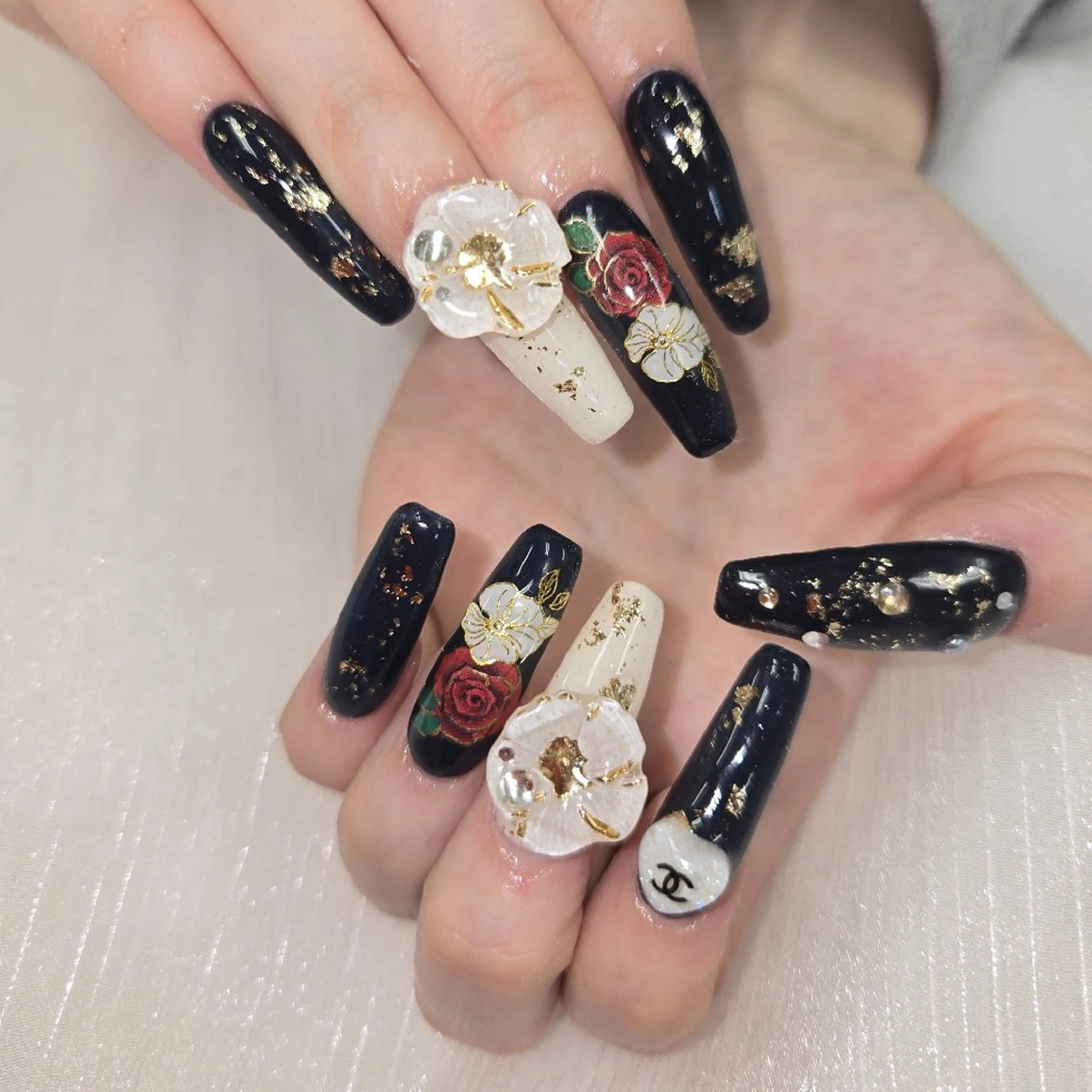 ネイル アートネイル オーロラネイル チークネイル ジェルネイル グラデーション ハンドネイル 河野ちえ (雑誌掲載サロン)のネイルデザイン