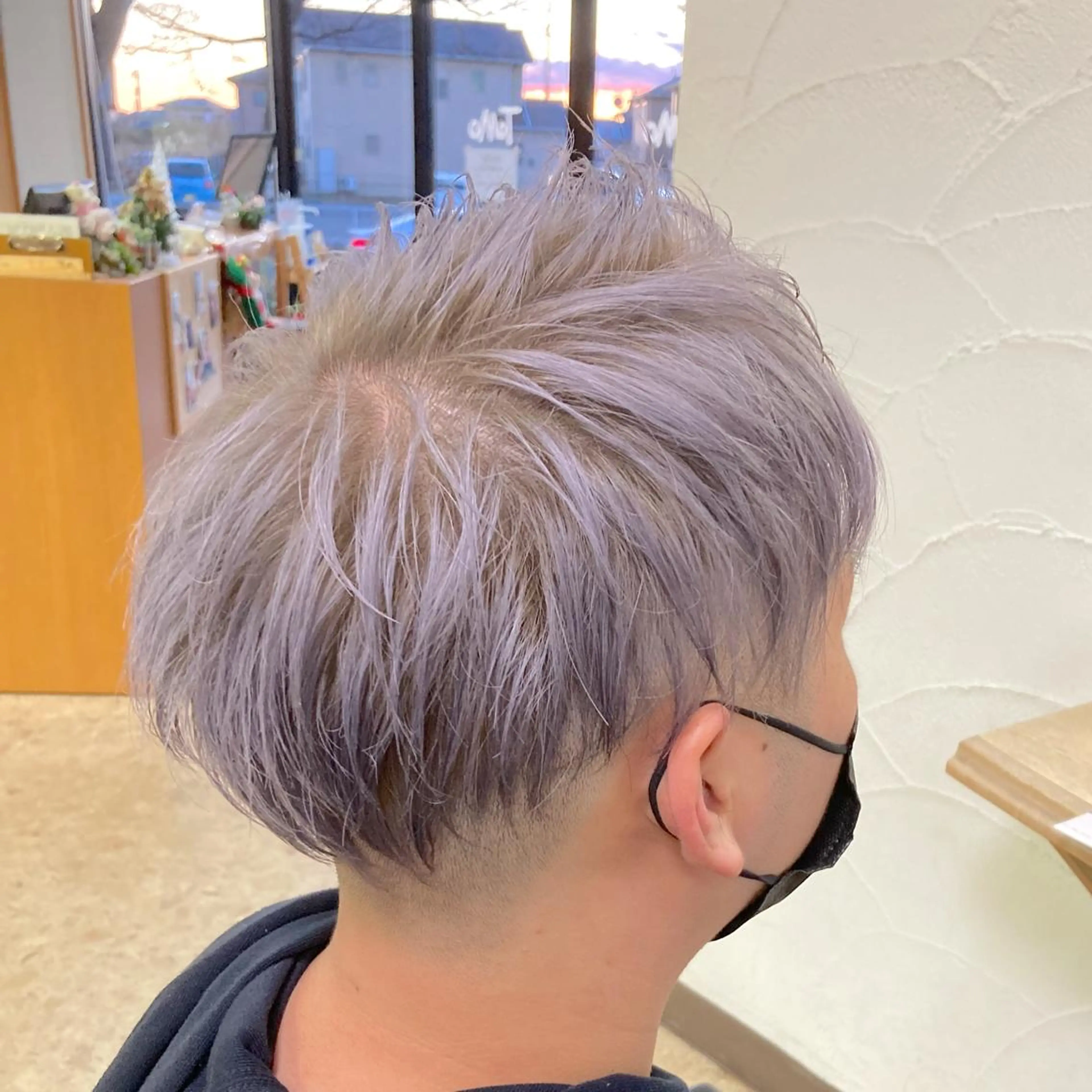 ショート カラー メンズ アッシュ シルバー シルバーアッシュ カット ヘアカラー メンズ特化/垣見 隼人のヘアスタイル