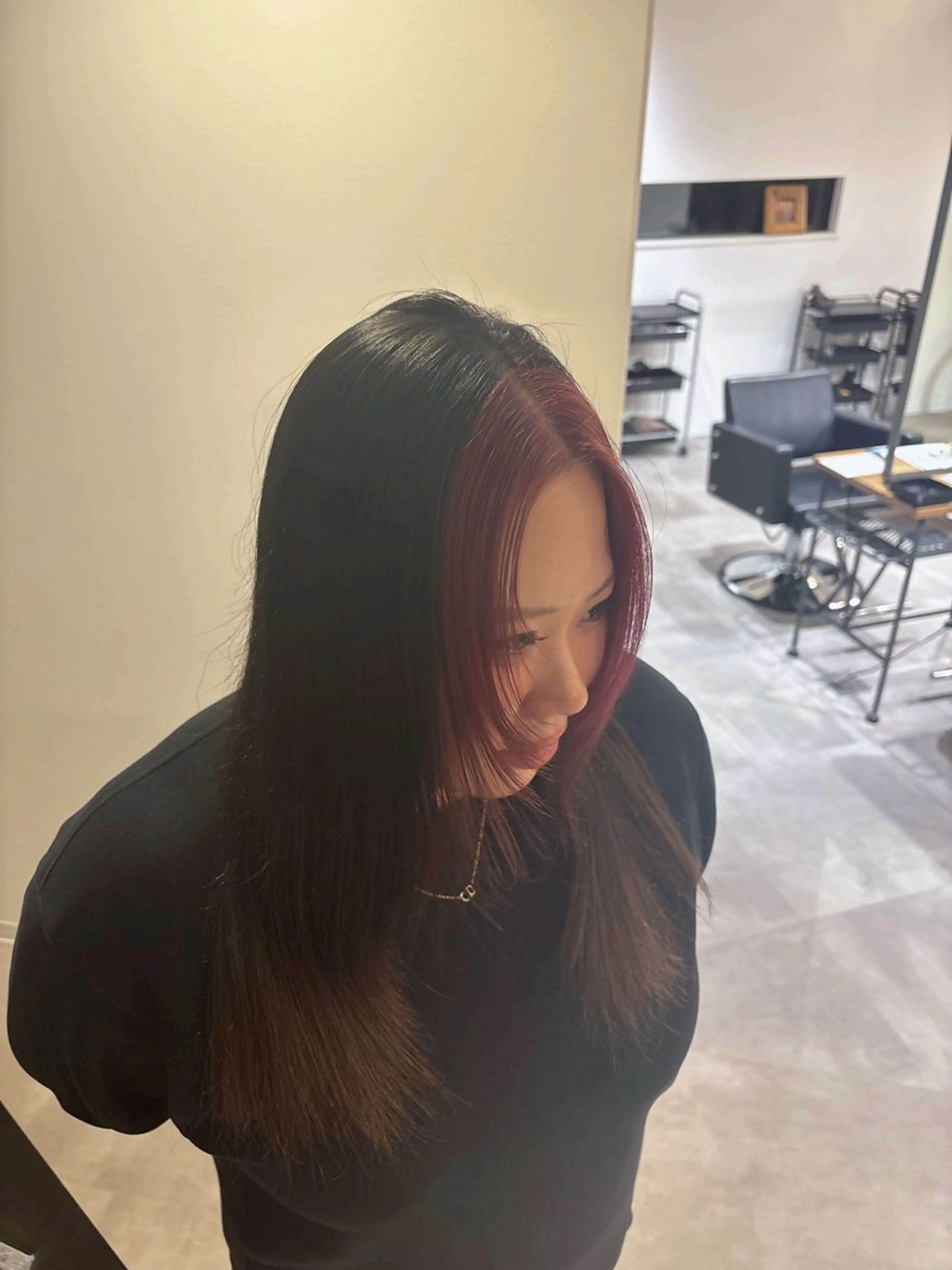 ロング カット 滑川 吏音のヘアスタイル