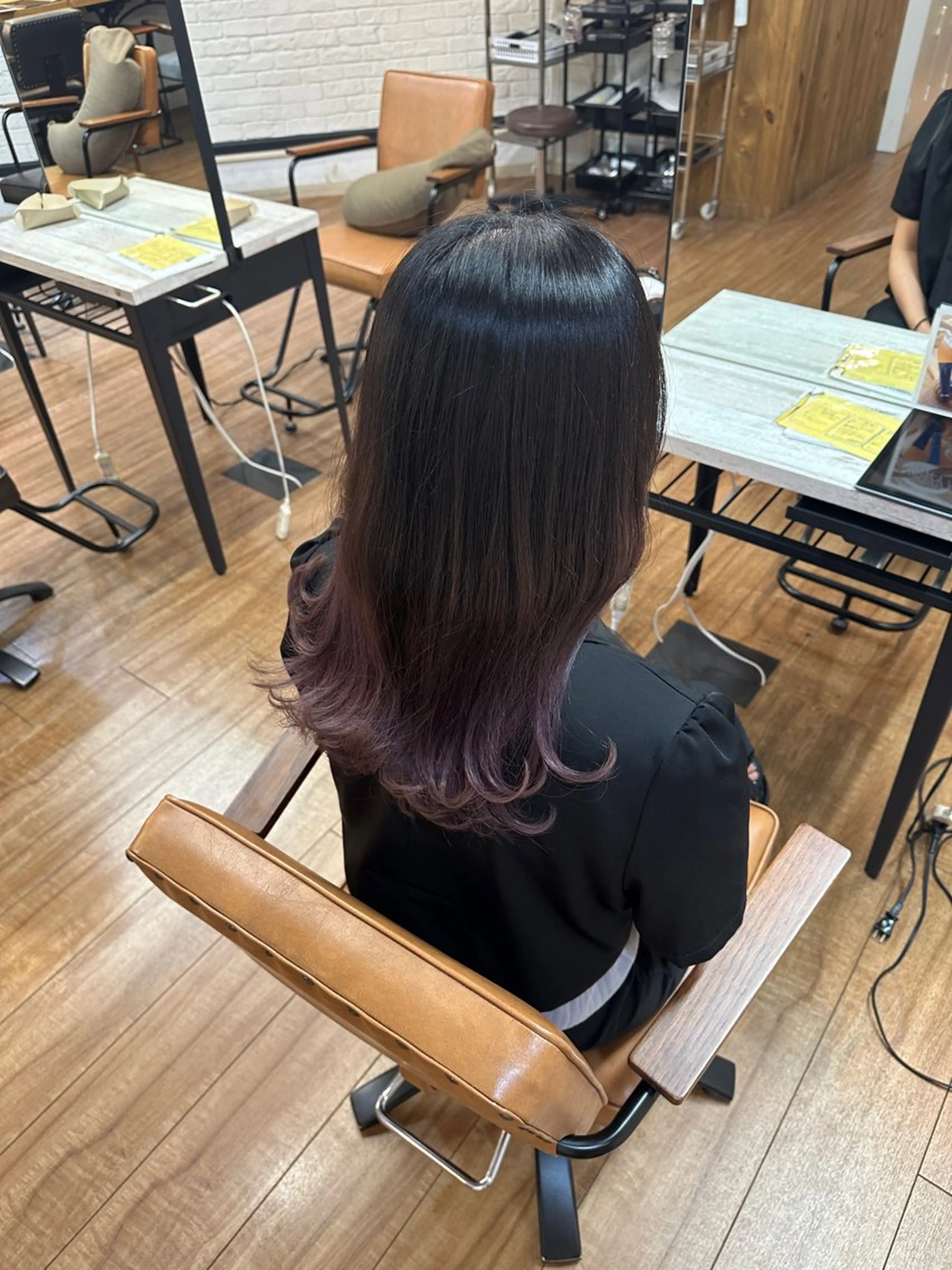 ロング カラー 渡邊 理央のヘアスタイル