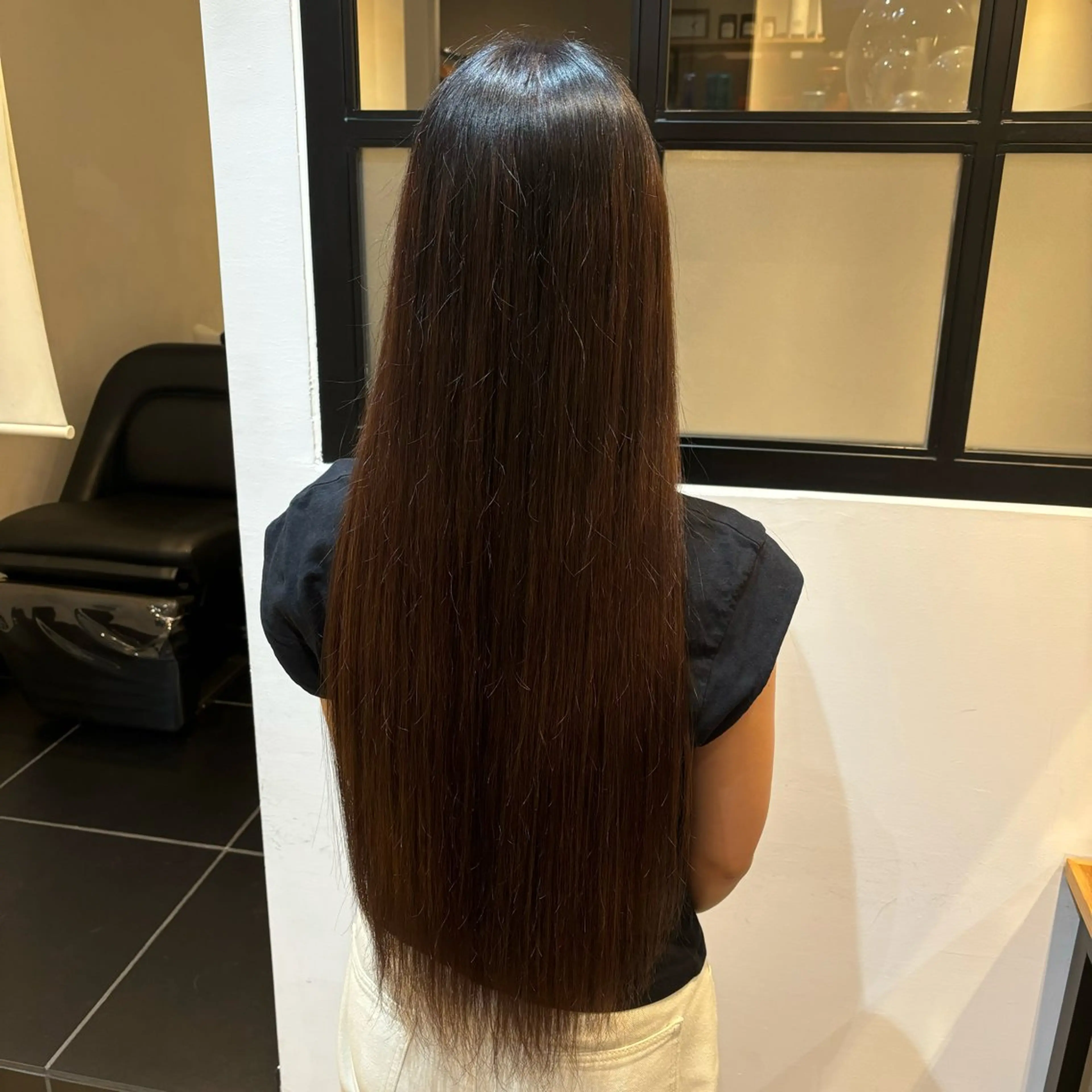 ロング カラー ブラウンカラー ヘアカラー トリートメント Kiara ⭐️のヘアスタイル