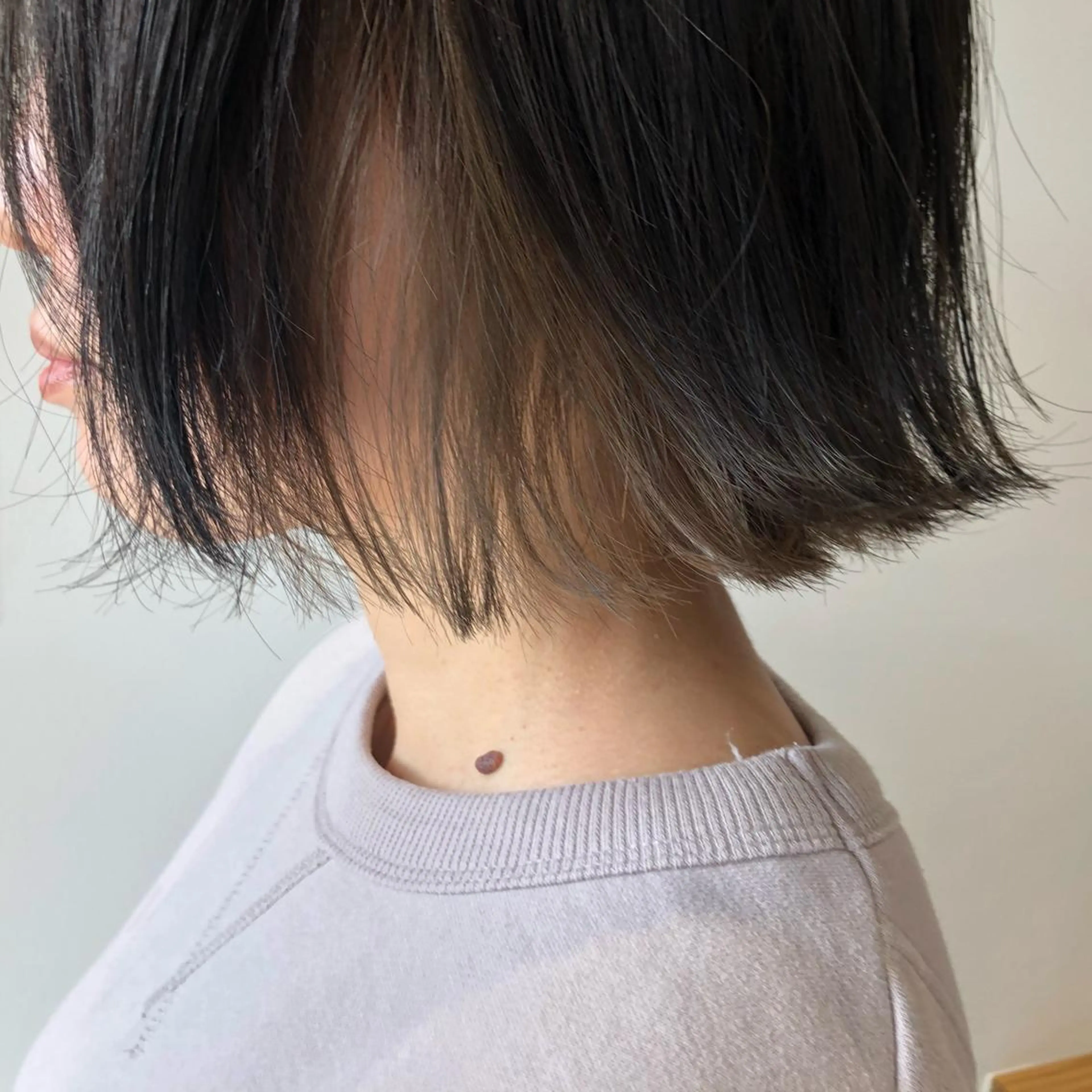 カラー 上平 綾菜のヘアスタイル