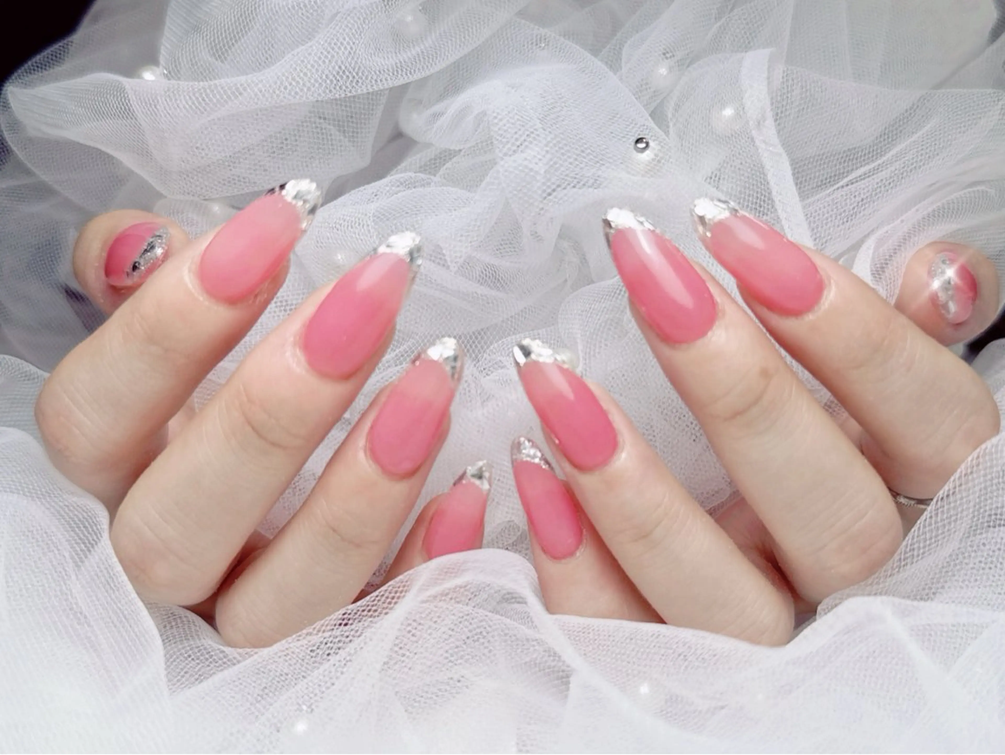 ネイル フレンチネイル ジェルネイル ハート 韓国ネイル マグネットネイル ハンドネイル ネイルサロン lotusのネイルデザイン