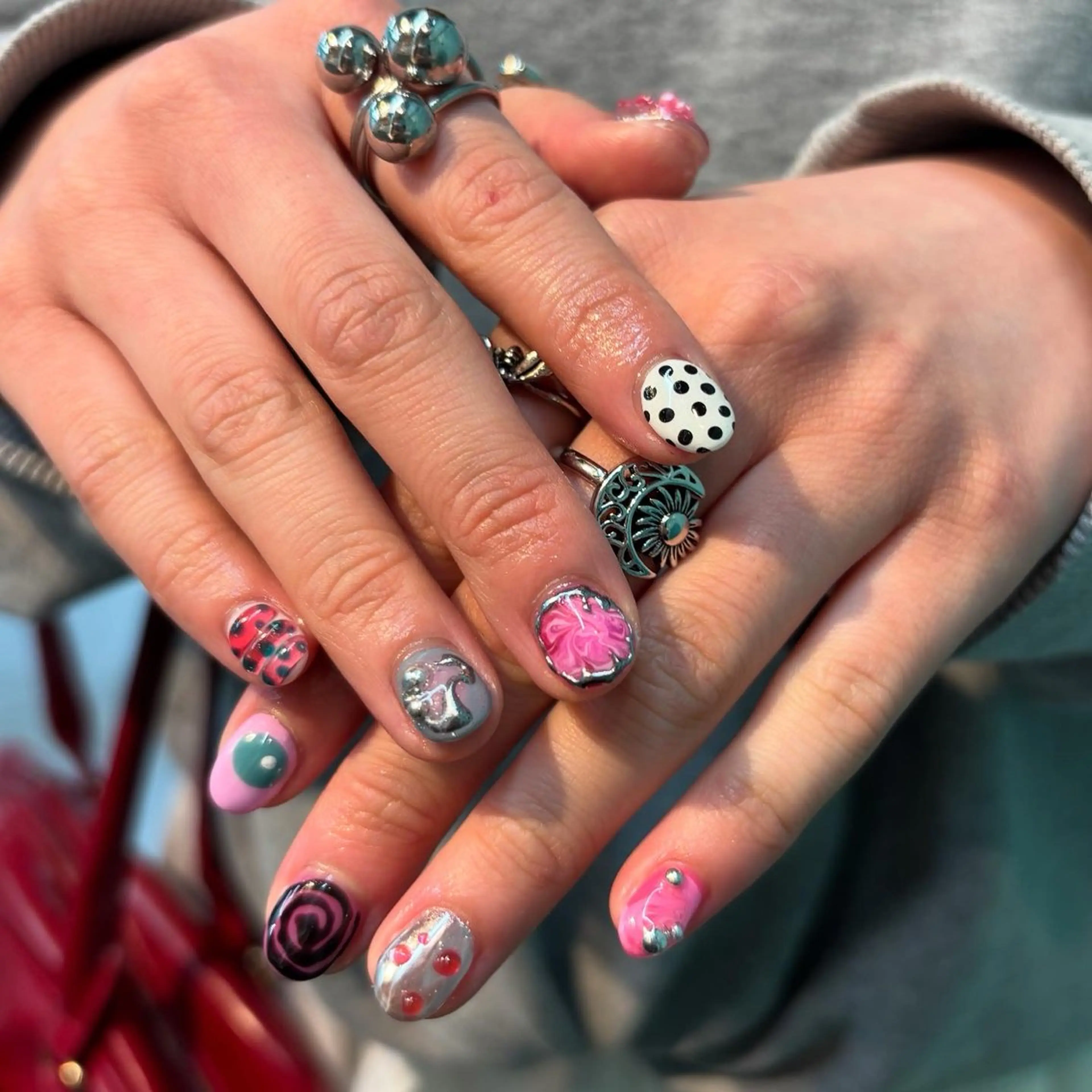 ネイル ニコネイル下北沢店所属・miyu ˚ ༘ ೀのネイルデザイン