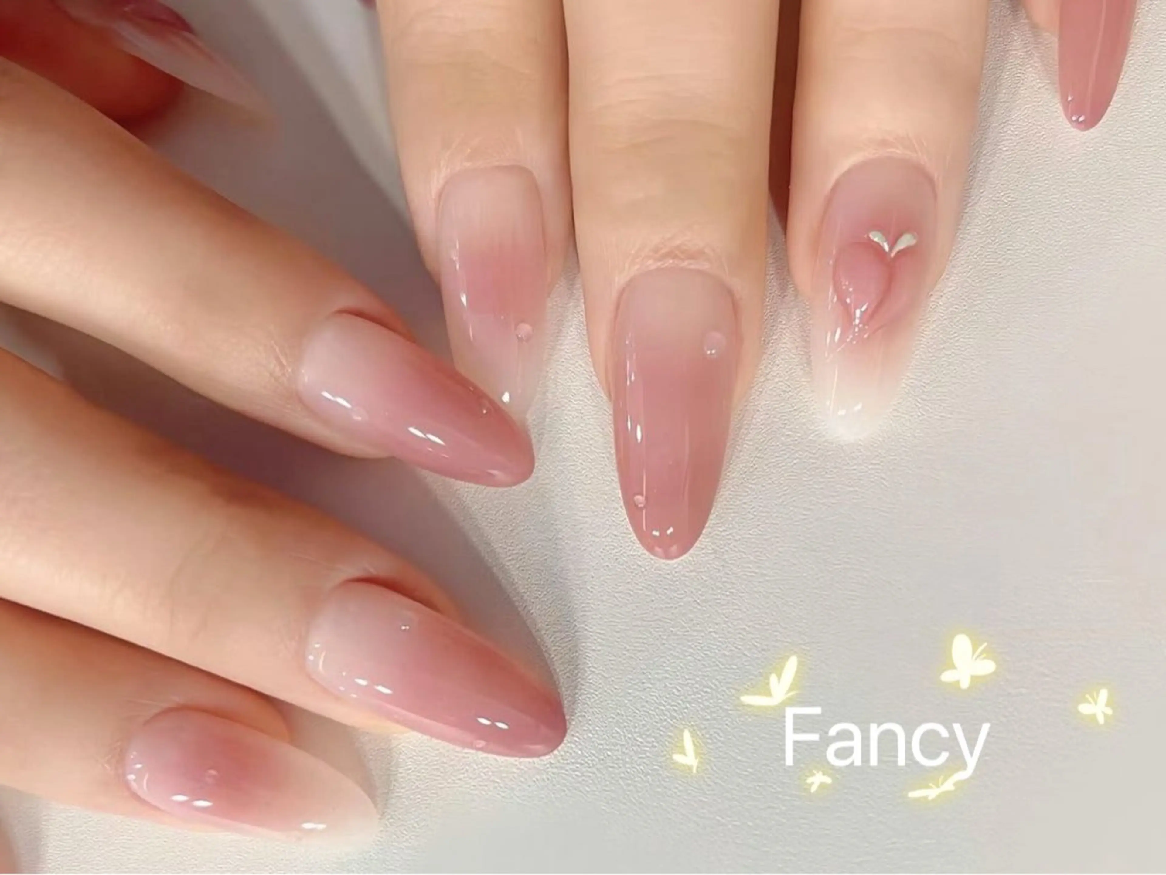 ネイル Fancy Nailsalonのネイルデザイン
