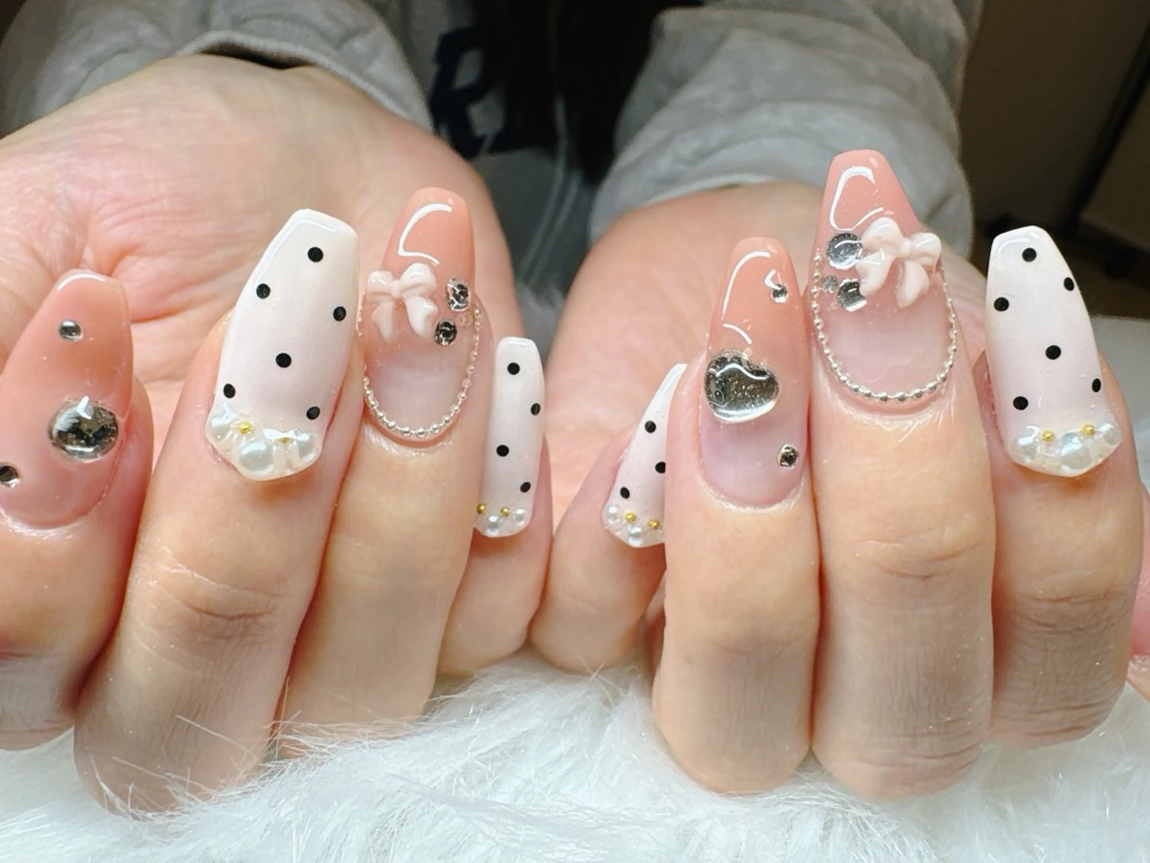 ネイル ECLAT エクラ所属・寺山 千鶴のネイルデザイン