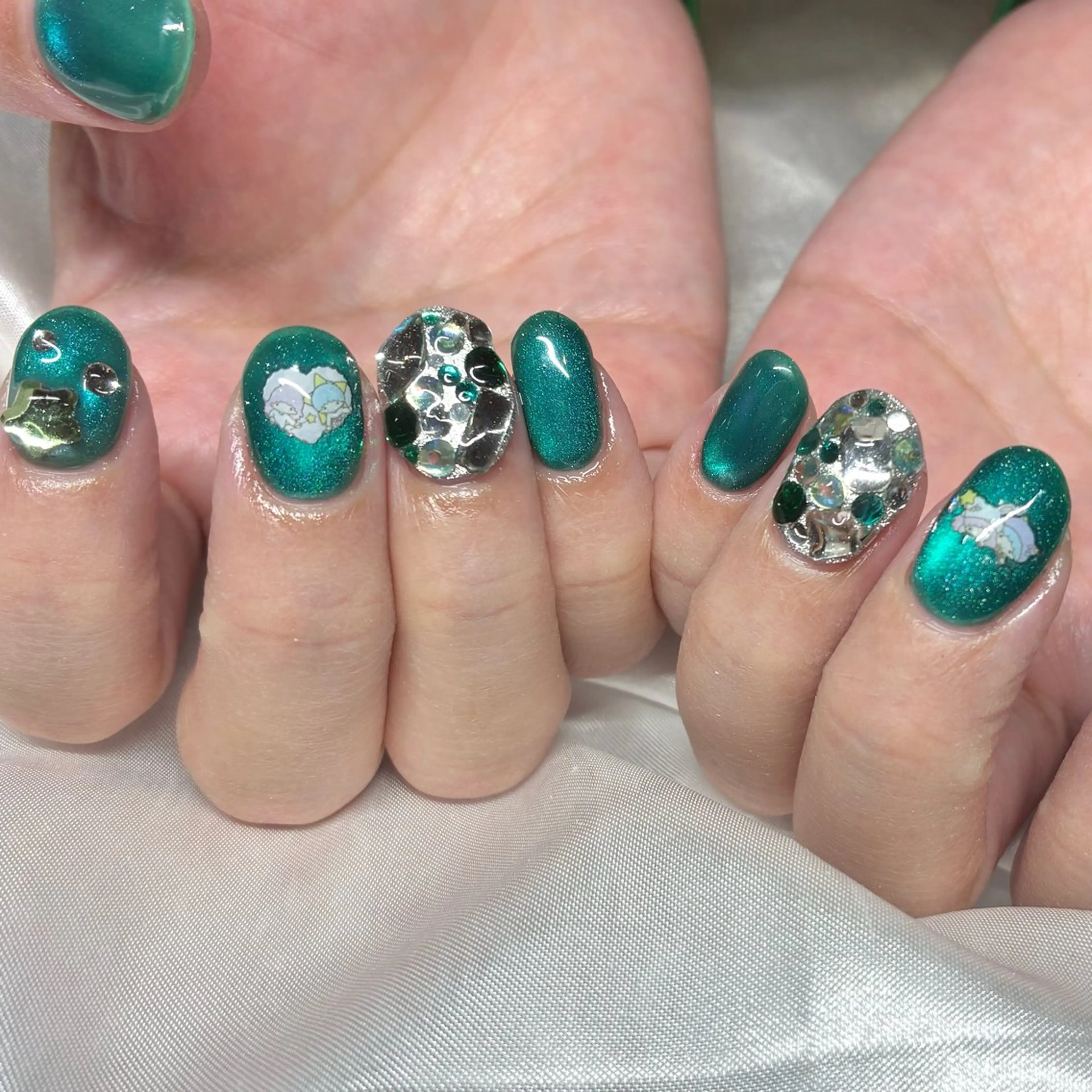 ネイル ジェルネイル マグネットネイル ハンドネイル Nail ヌシん家 AKANEのネイルデザイン