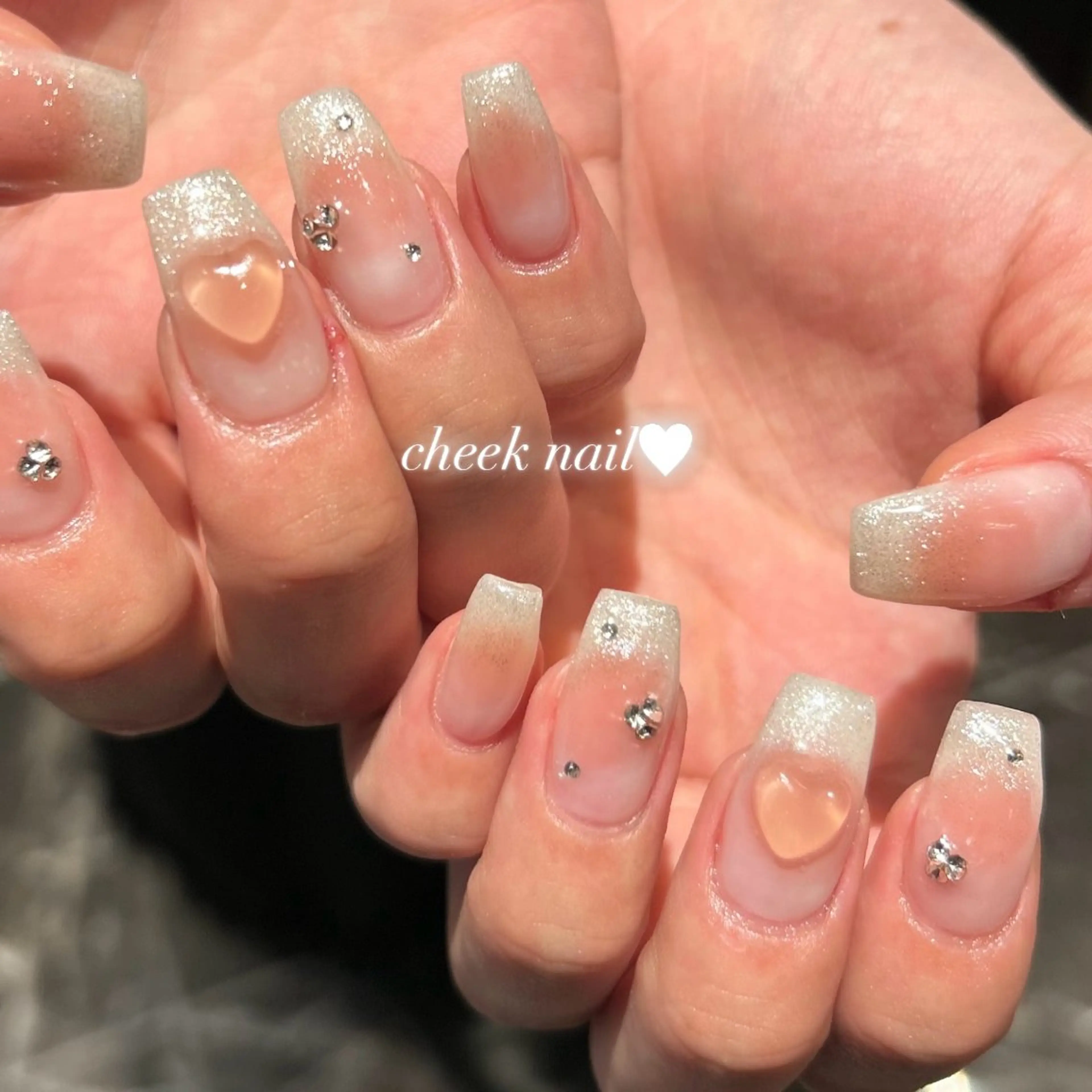 ネイル ハンドネイル EmaNail🎀 Haaruのネイルデザイン