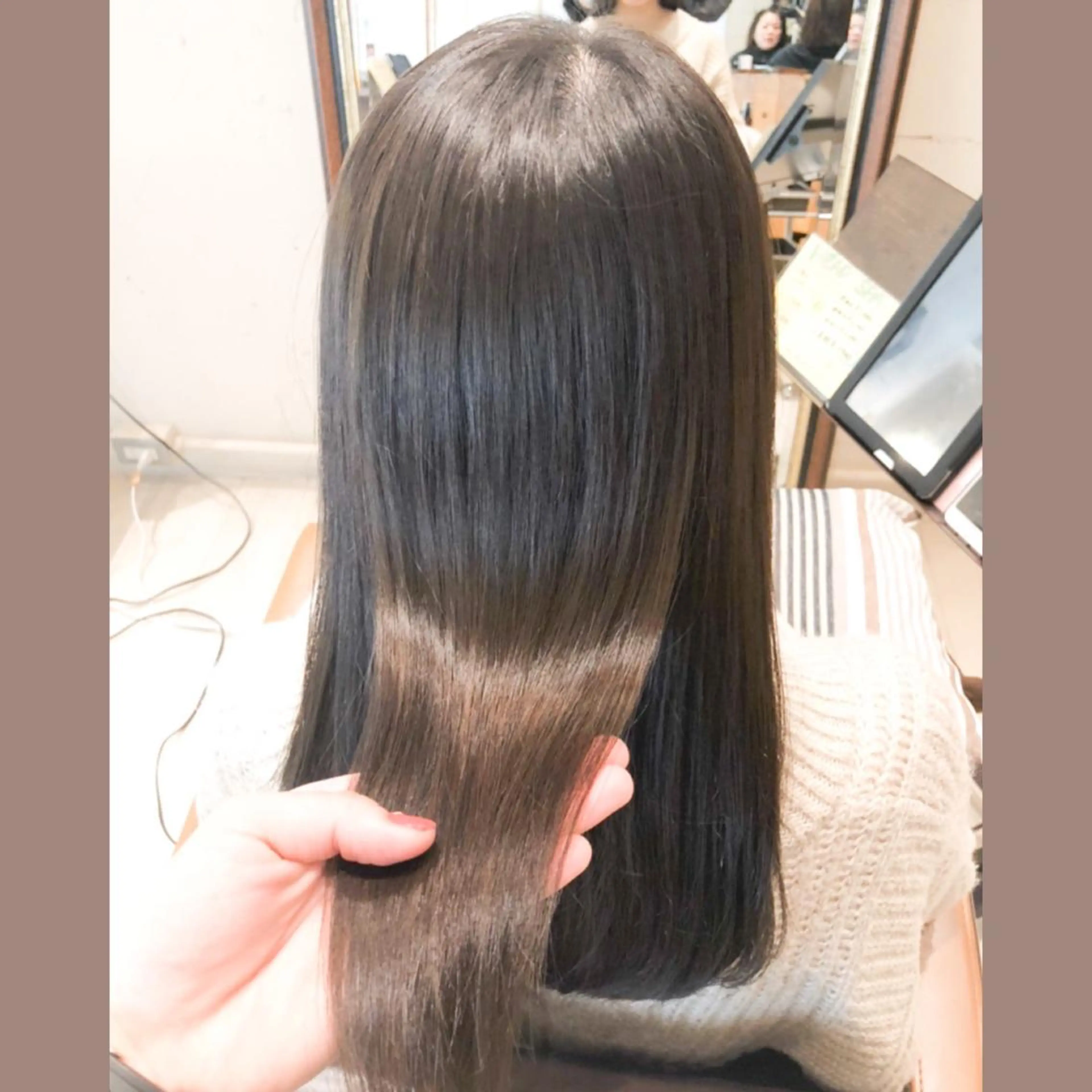 セミロング カット トリートメント 𓅰なかがわ ふみな𓅯のヘアスタイル