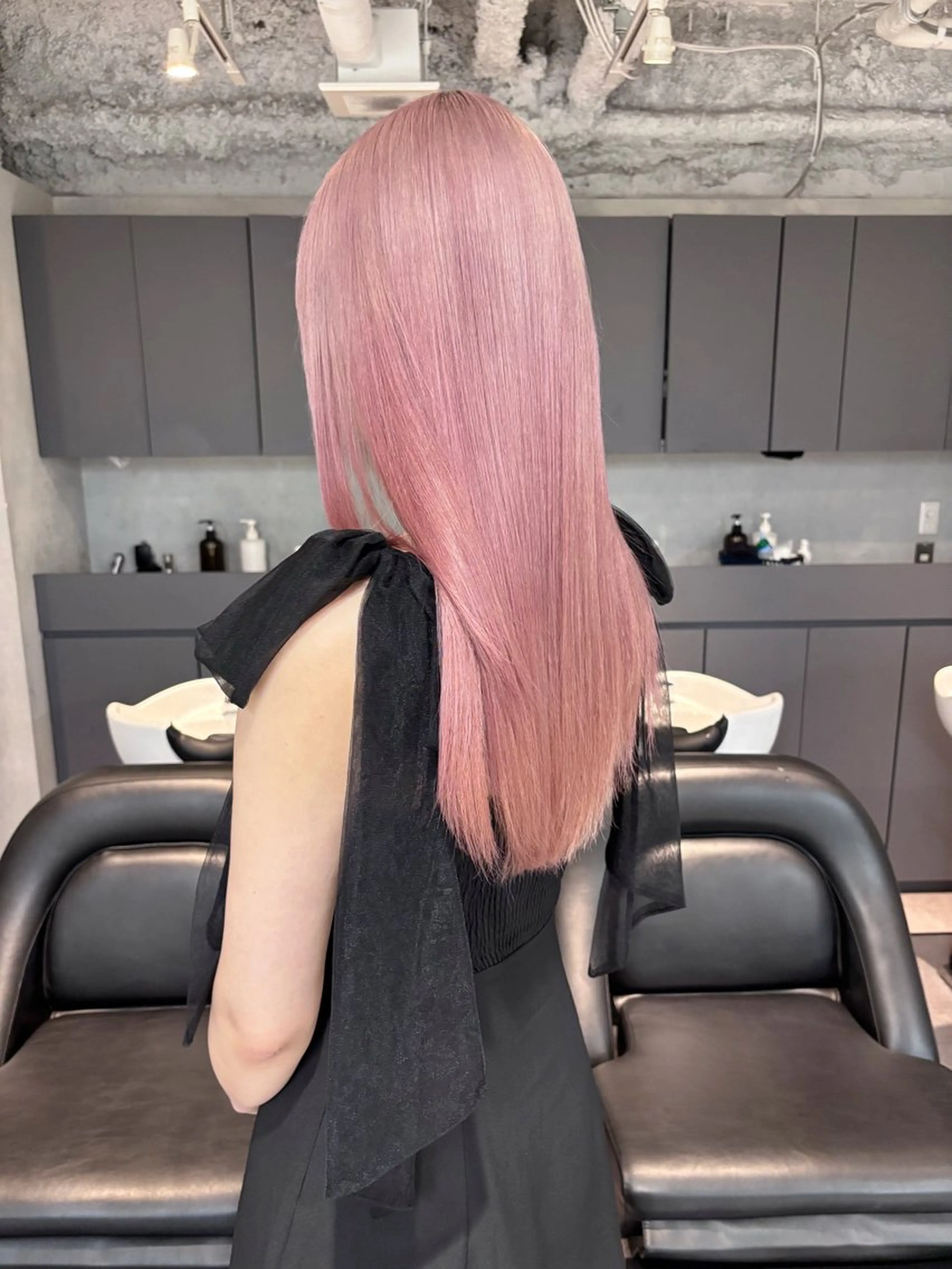 ロング カラー ブリーチ ピンクカラー カット ヘアカラー トリートメント レイヤー/顔周り /AKARIのヘアスタイル