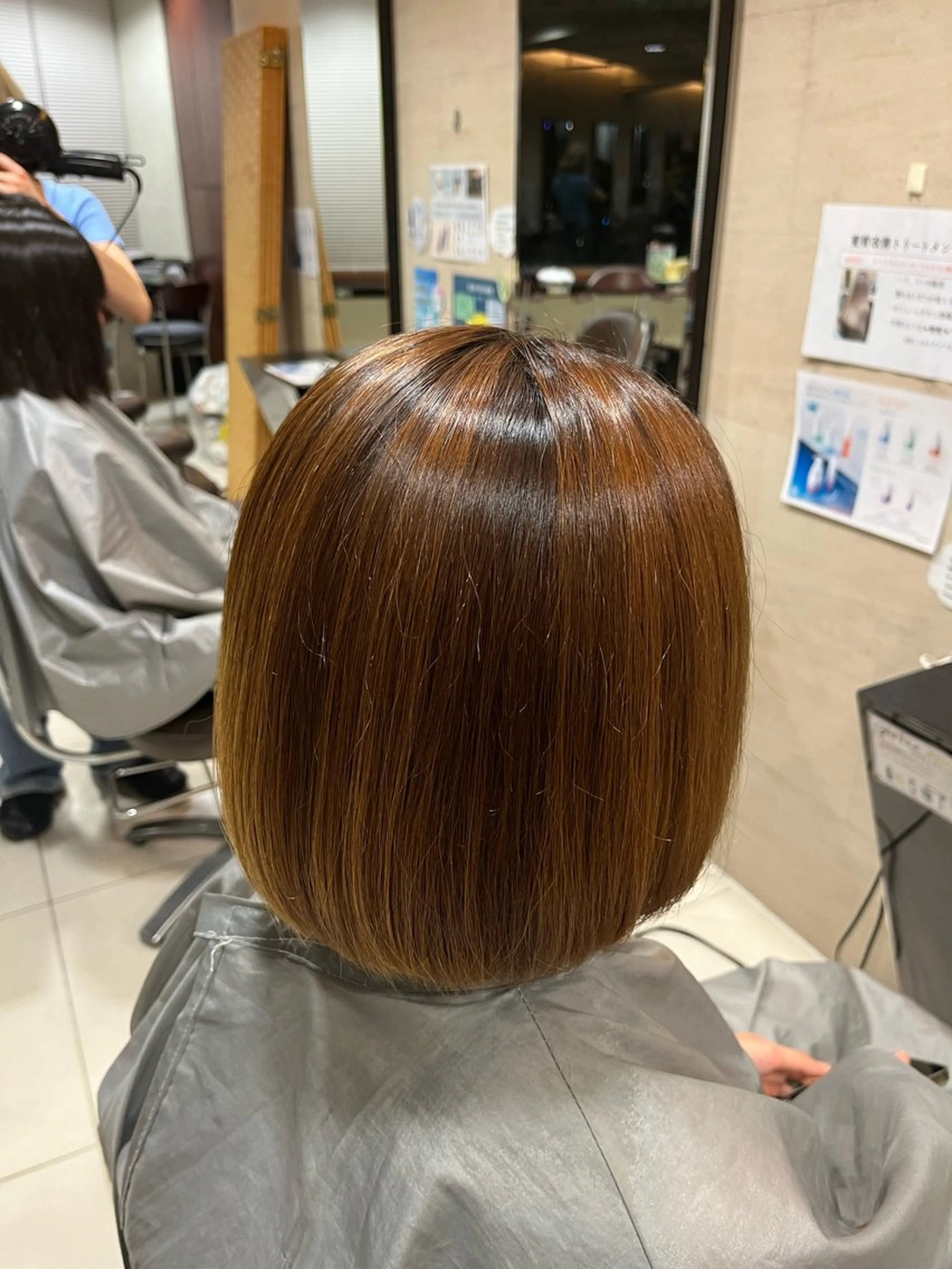 ミディアム メイク/ケアカラー 🐬HIKARU🐬のヘアスタイル