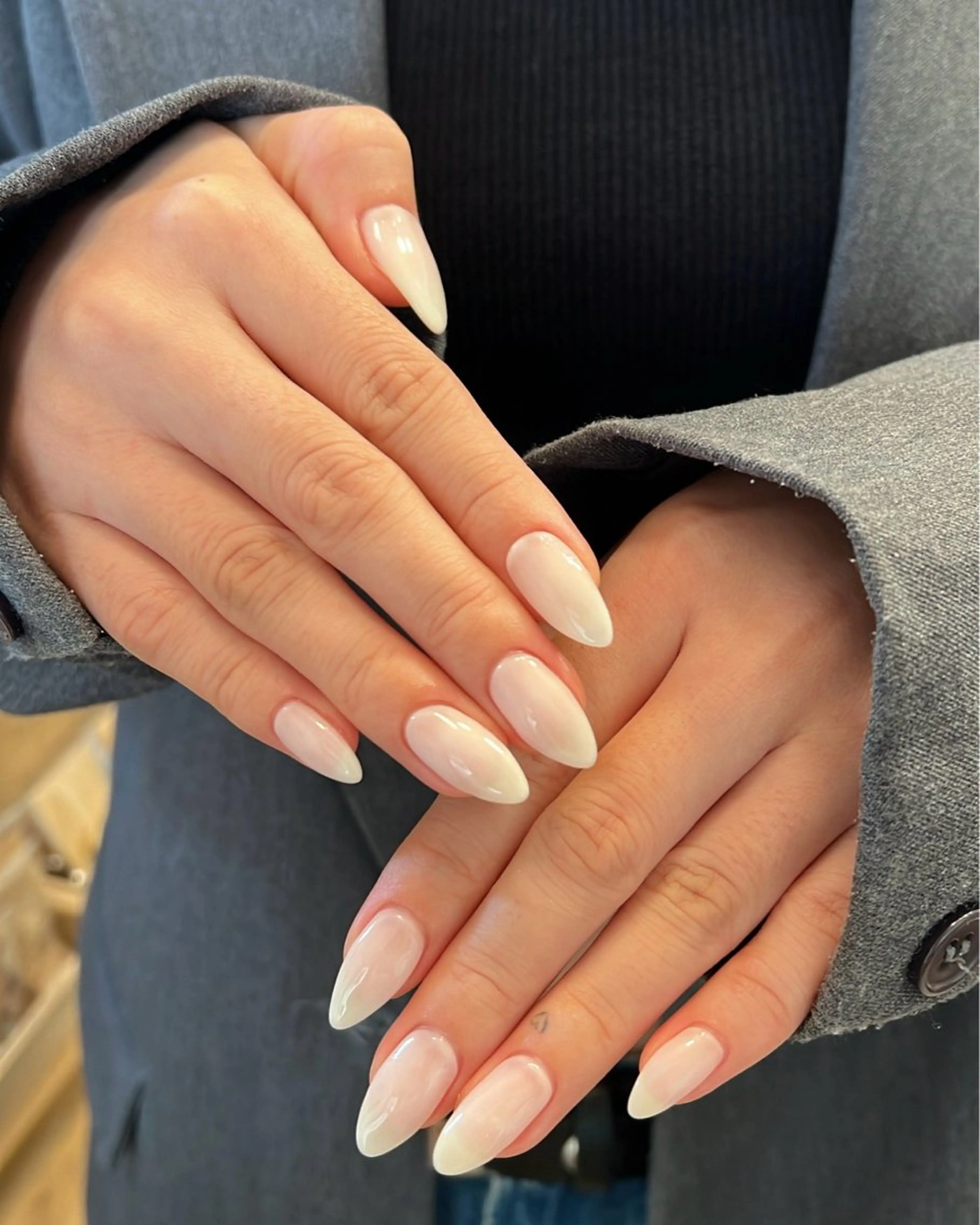 ネイル ハンドネイル フットネイル ハンドケア Nes.Nail所属・Miyagi Asamiのネイルデザイン