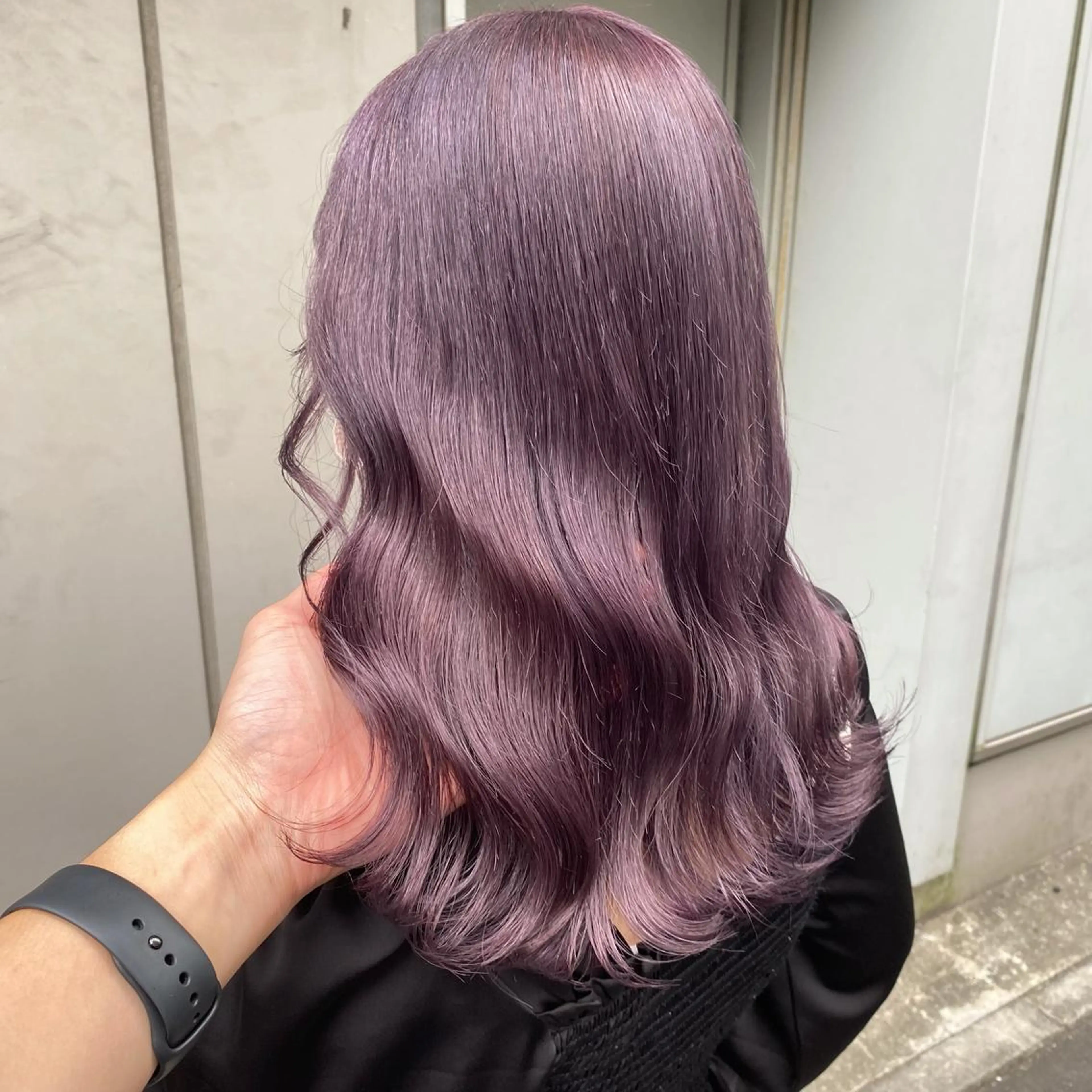 セミロング カラー アッシュ 黒髪 ブルーカラー ブルーブラック ブラウンカラー トレンドカラー MAHOのヘアスタイル