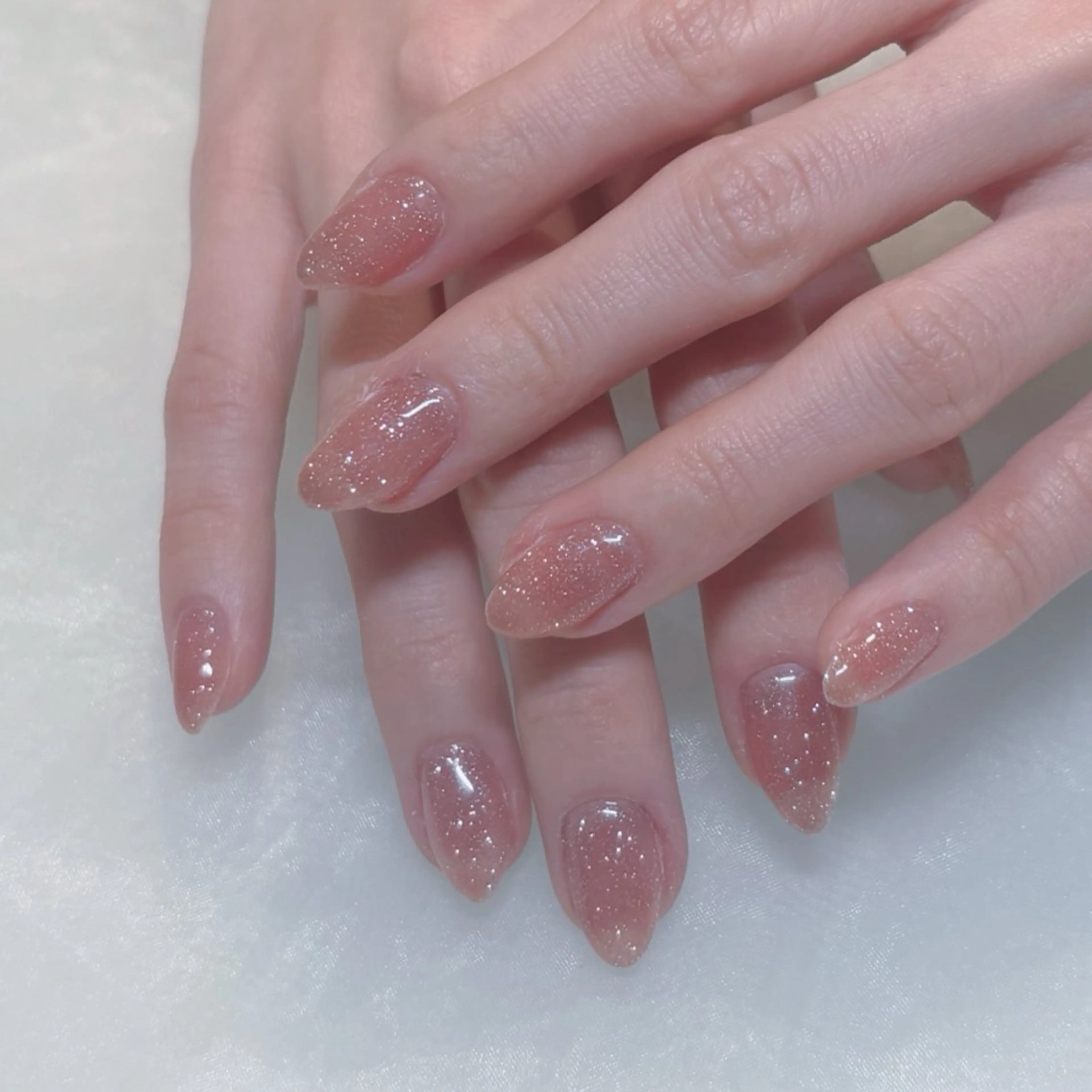 ネイル フラッシュネイル ジェルネイル ラメ(グリッター) ワンカラーネイル ハンドネイル 🩷Hiyori 🩷のネイルデザイン