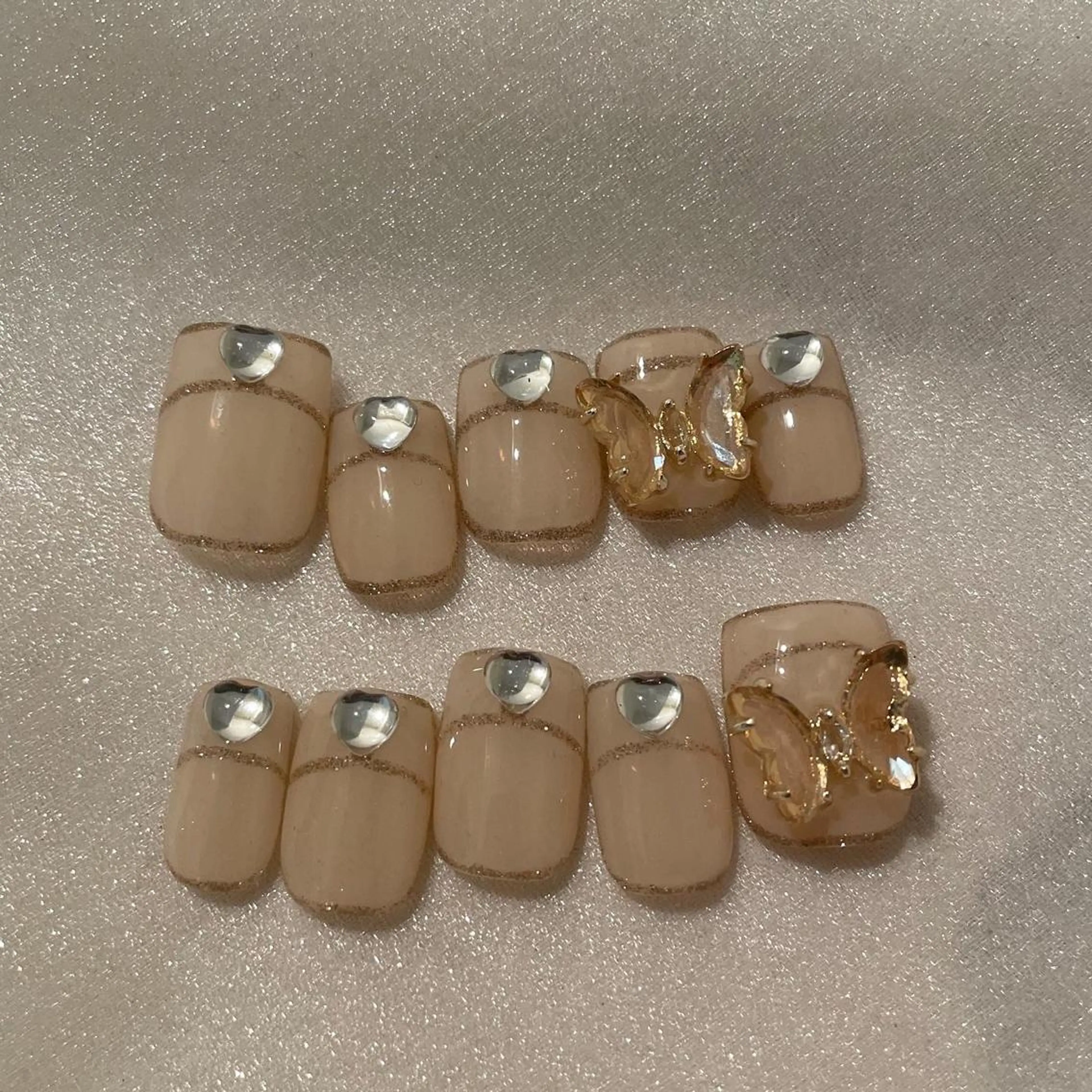 ネイル フレンチネイル ガーリー ネイルチップ ハンドネイル ハンドケア lyly.nail所属・lylynail YUUKAのネイルデザイン