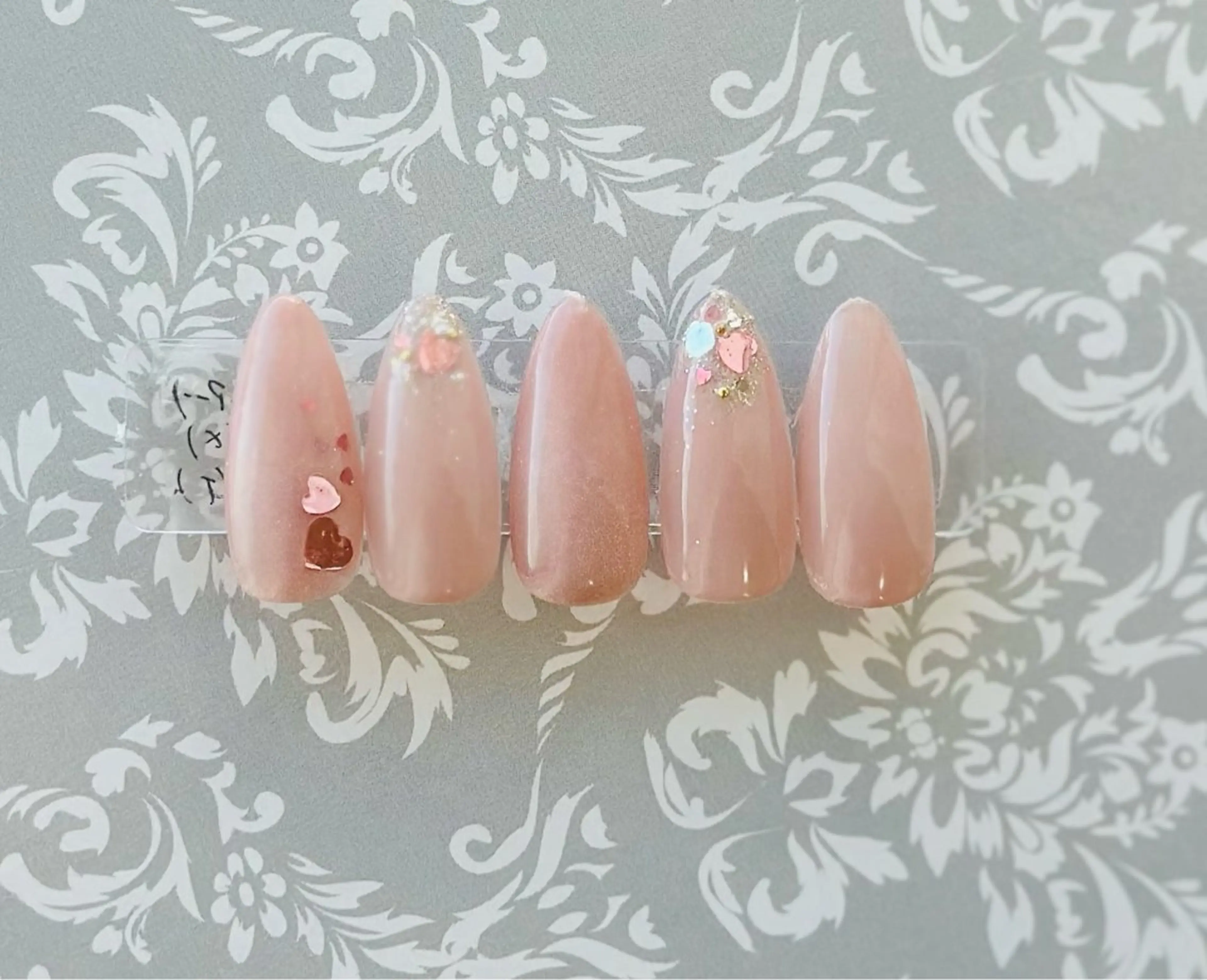 ネイル バレンタイン nailsalon oluoluのネイルデザイン