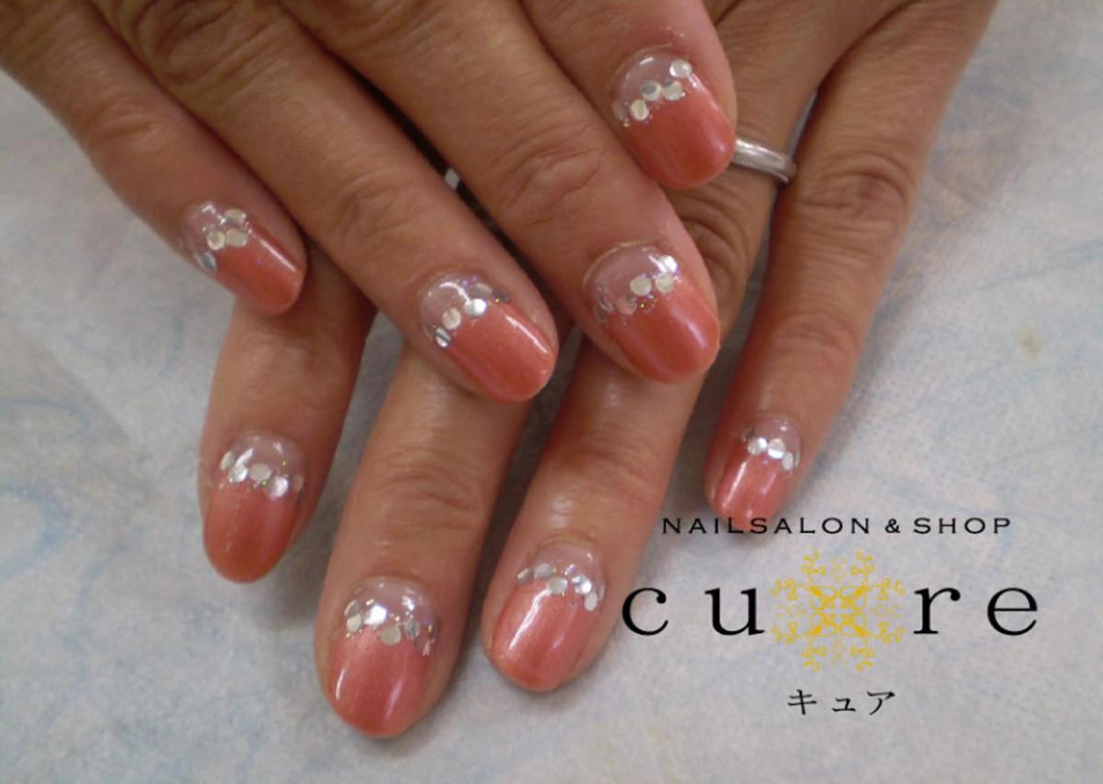 ショート ネイル フレンチネイル ホログラムネイル 逆フレンチ ネイルサロン Cureのネイルデザイン