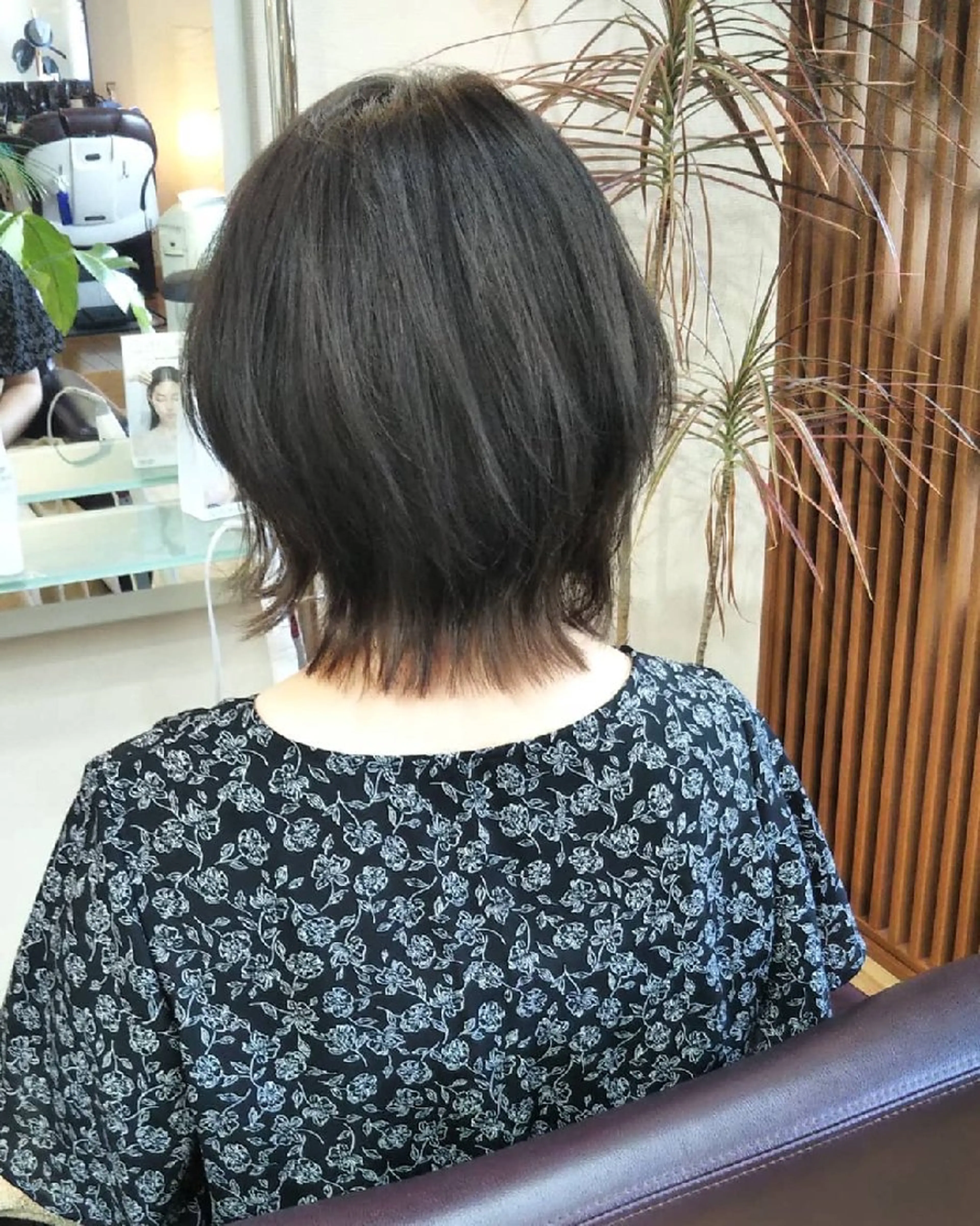 ミディアム シ マのヘアスタイル