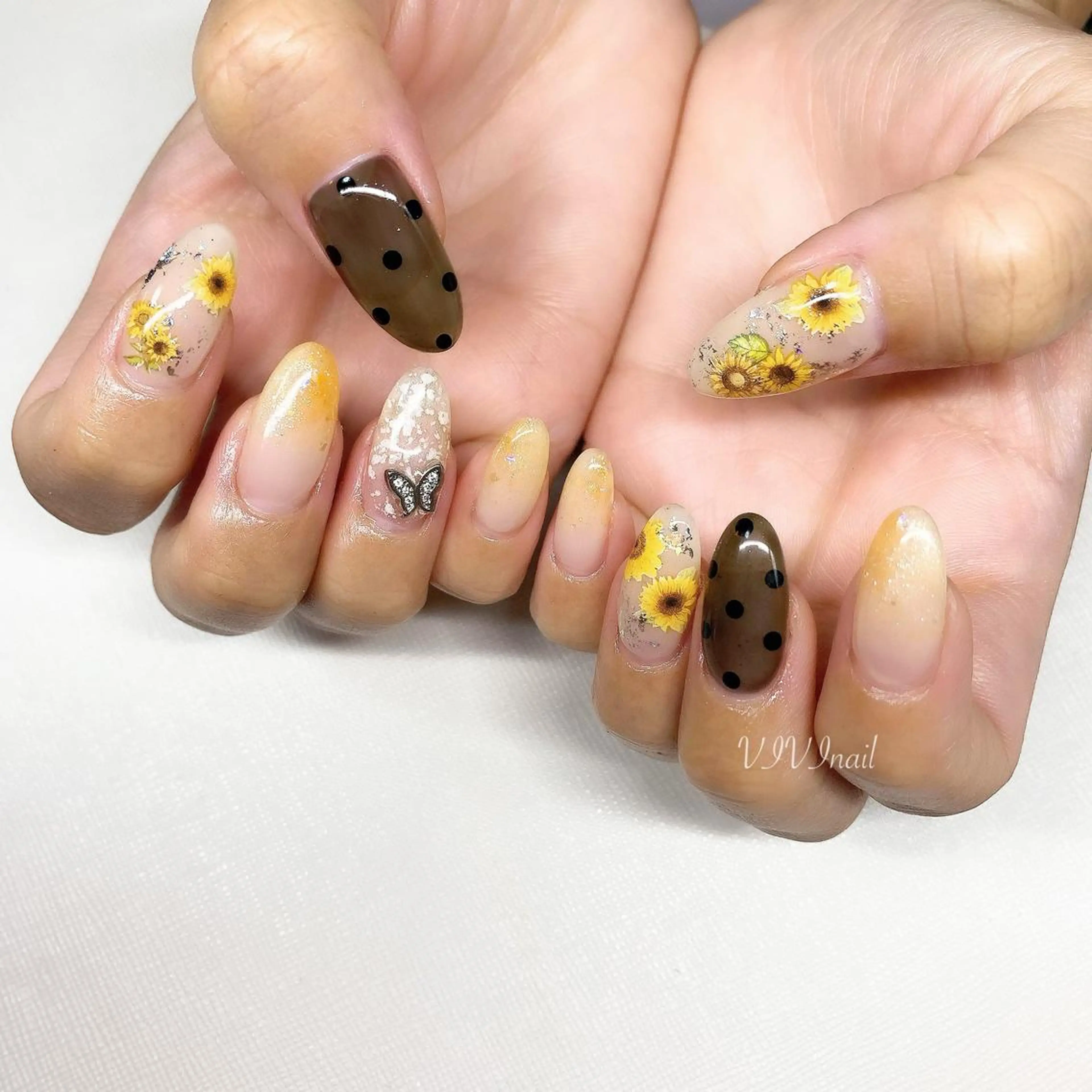 ネイル ハンドネイル vivi nailのネイルデザイン