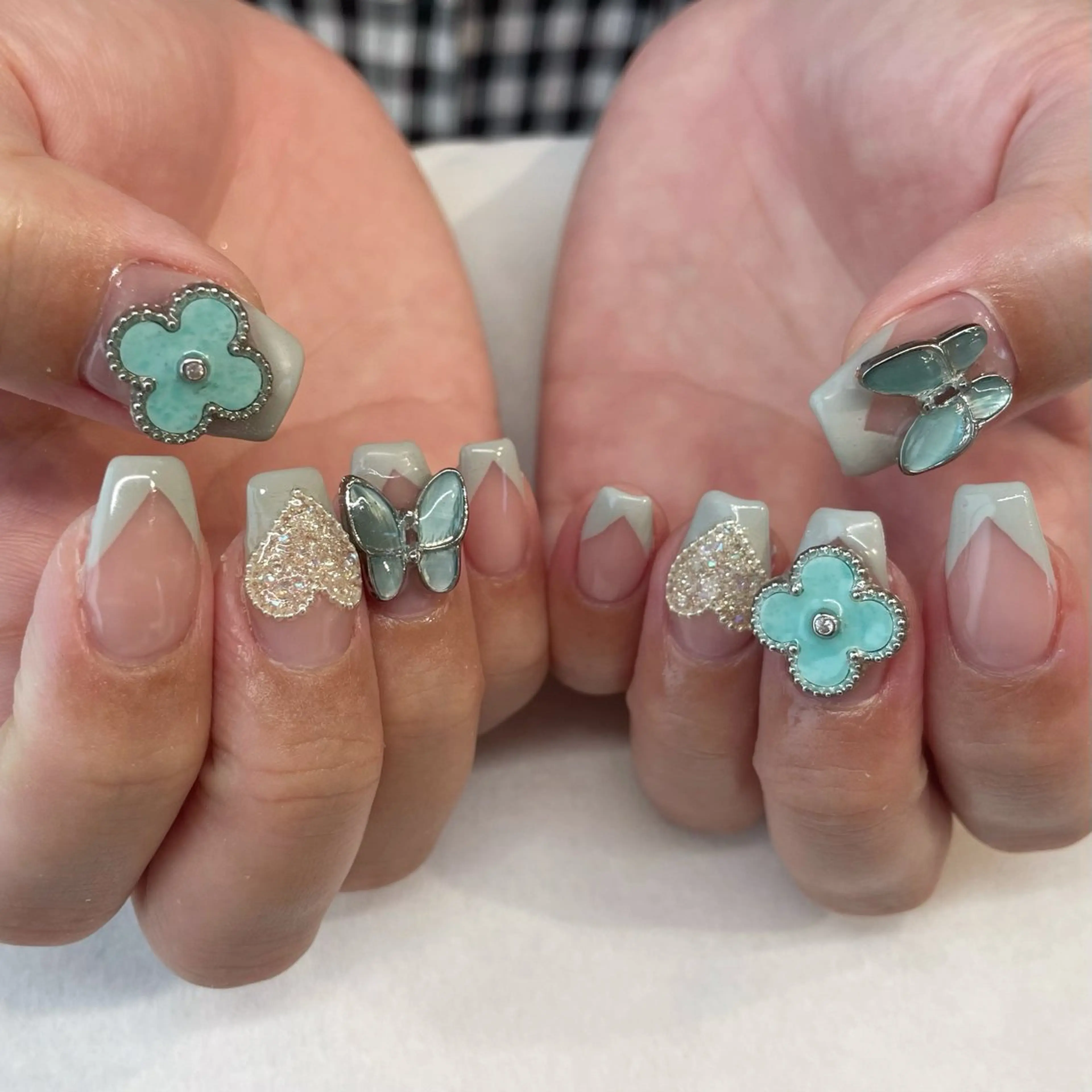 ネイル ハンドネイル 💎🐰 saki. m 🐰💎のネイルデザイン