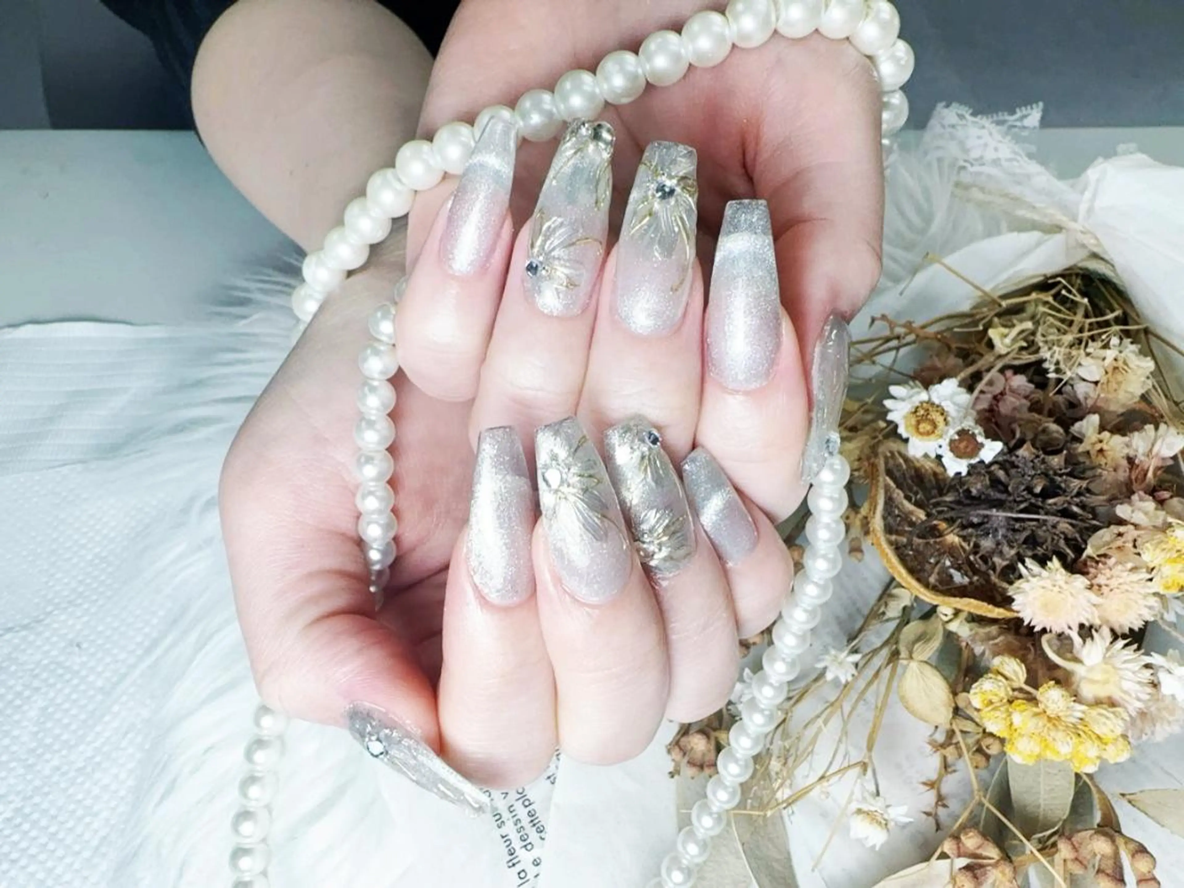 メンズ ネイル アートネイル フレンチネイル ジェルネイル キラキラネイル パラジェル Bloom kabukiのネイルデザイン