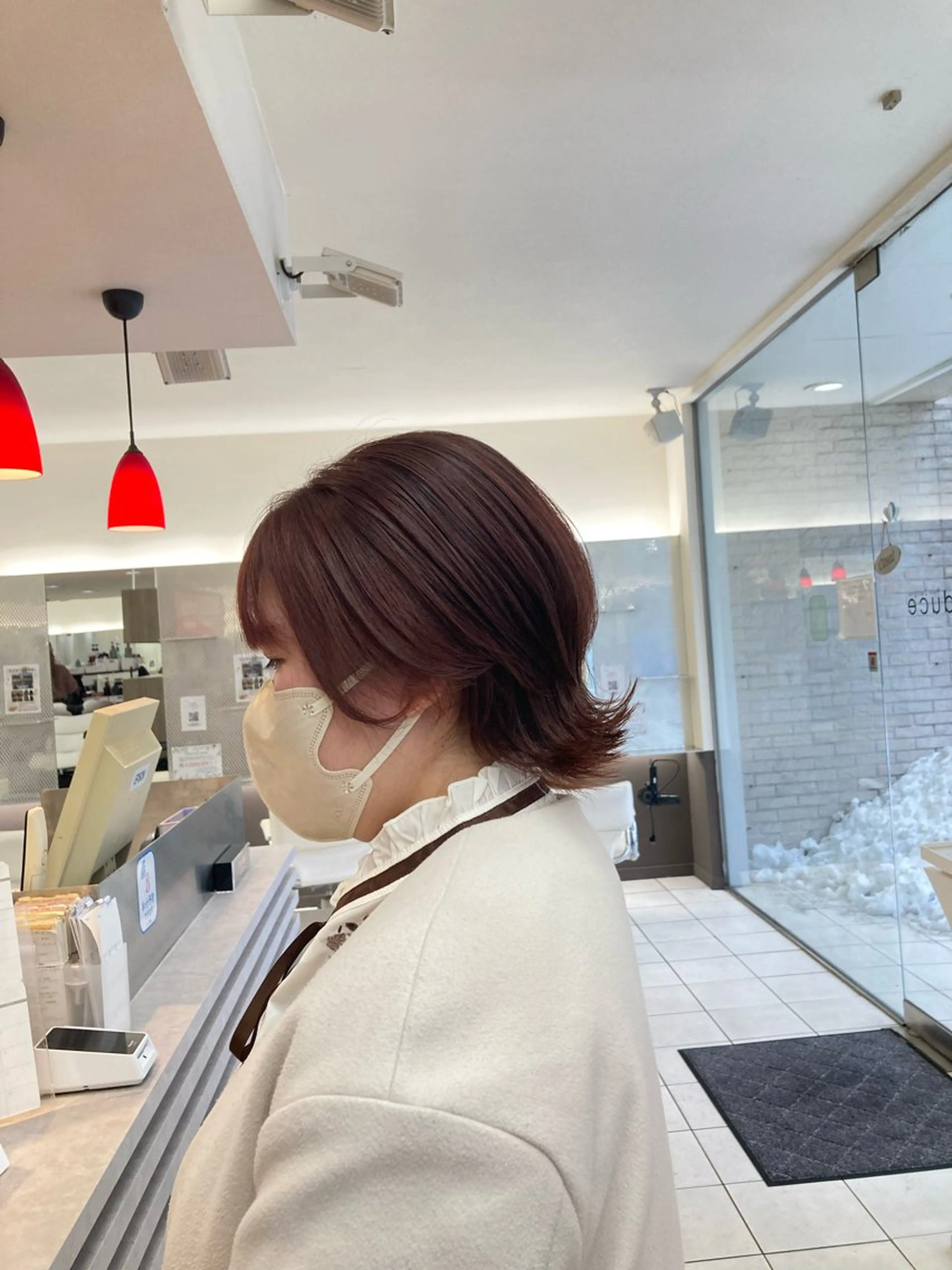 ミディアム カラー カット ヘアカラー 暗髪つや髪💫 岡本彩花のヘアスタイル