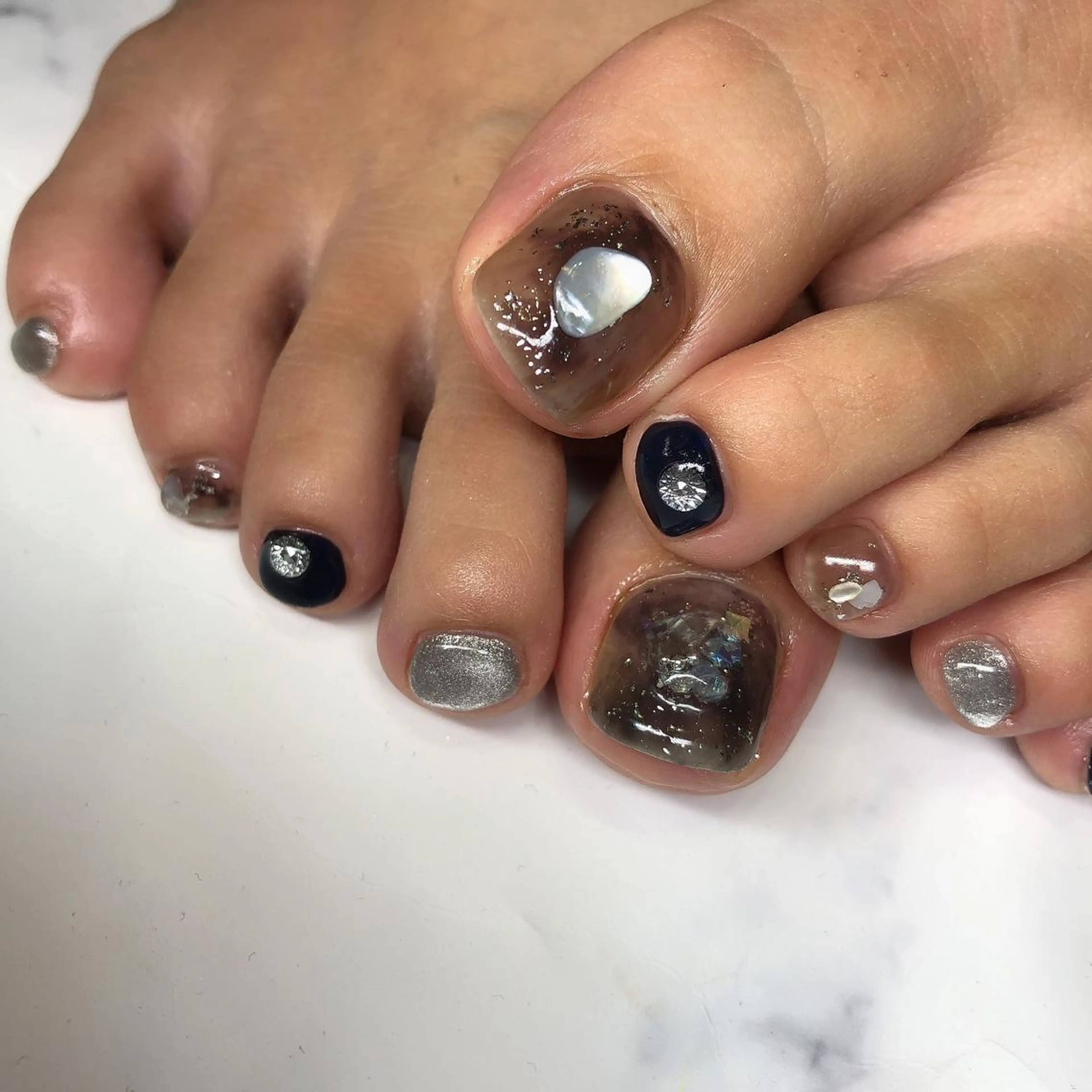 ロング カラー ヘアアレンジ キッズ ネイル マツエク・マツパ 福田 加奈のネイルデザイン