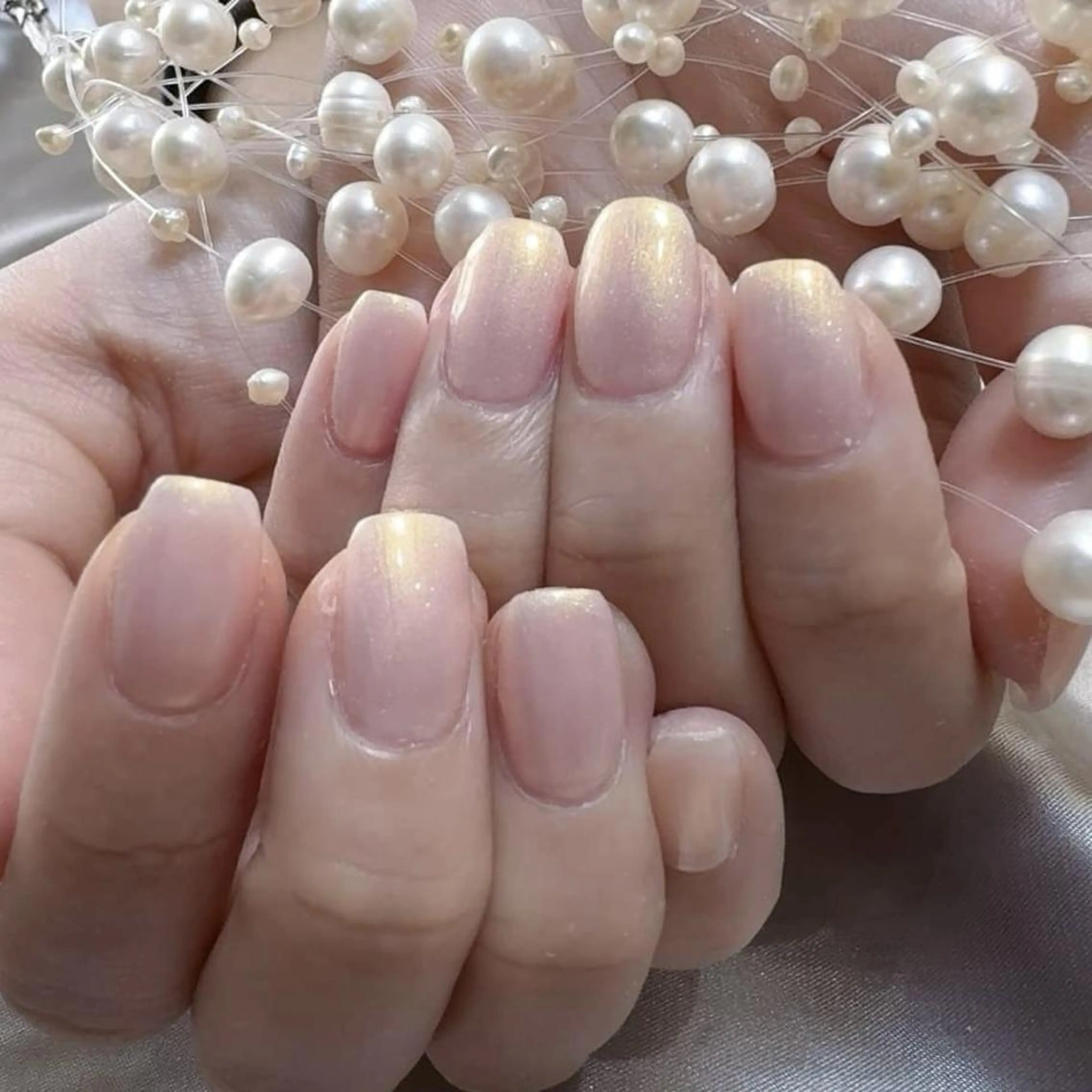 ネイル RAFFINE 月🦋🩵のネイルデザイン